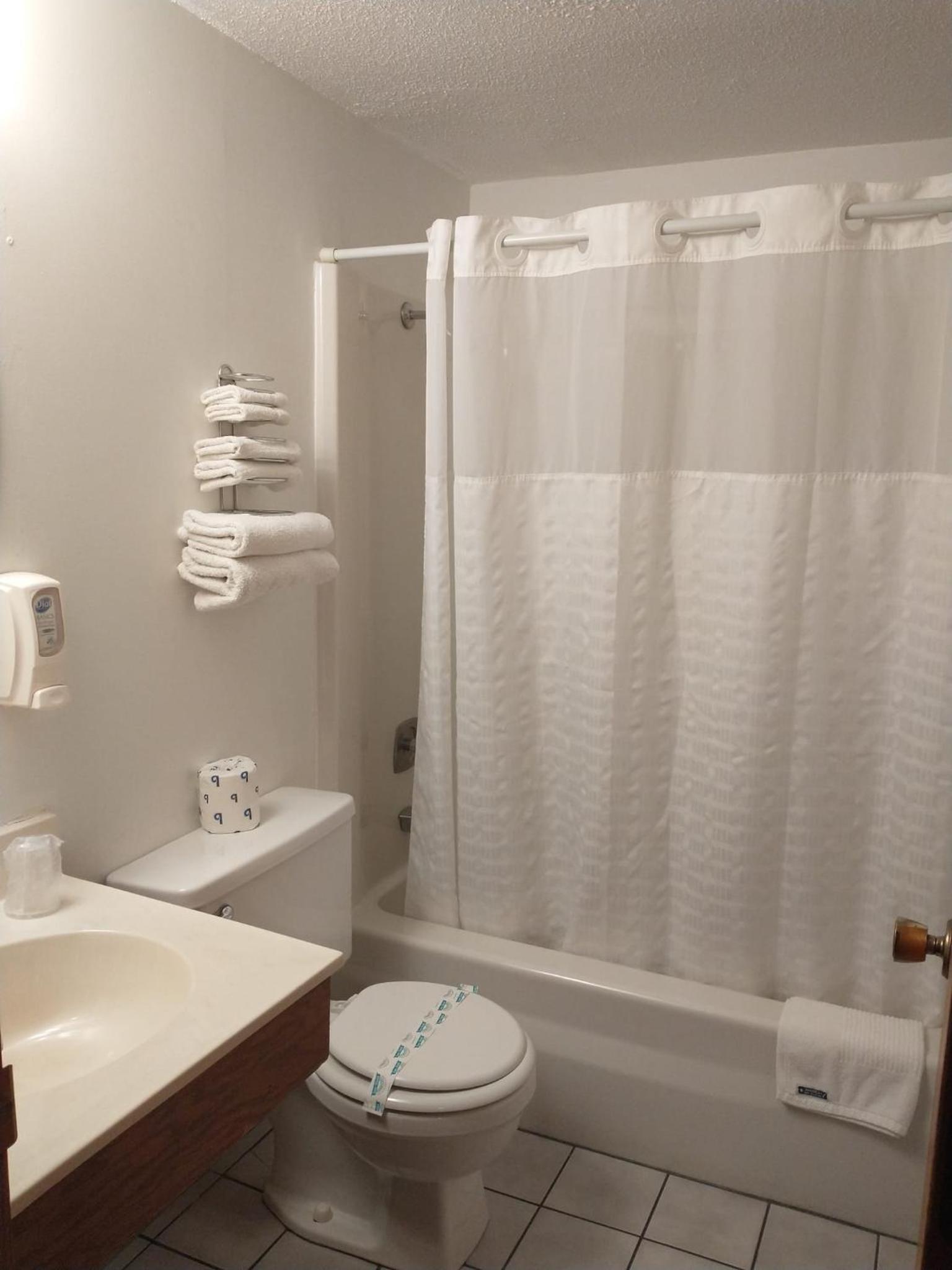 Sauk River Inn  Suites, a Travelodge by Wyndham - Property Image 8