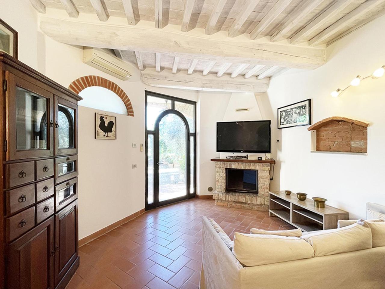 Appartamento con Piscina e Giardino a Siena view 3