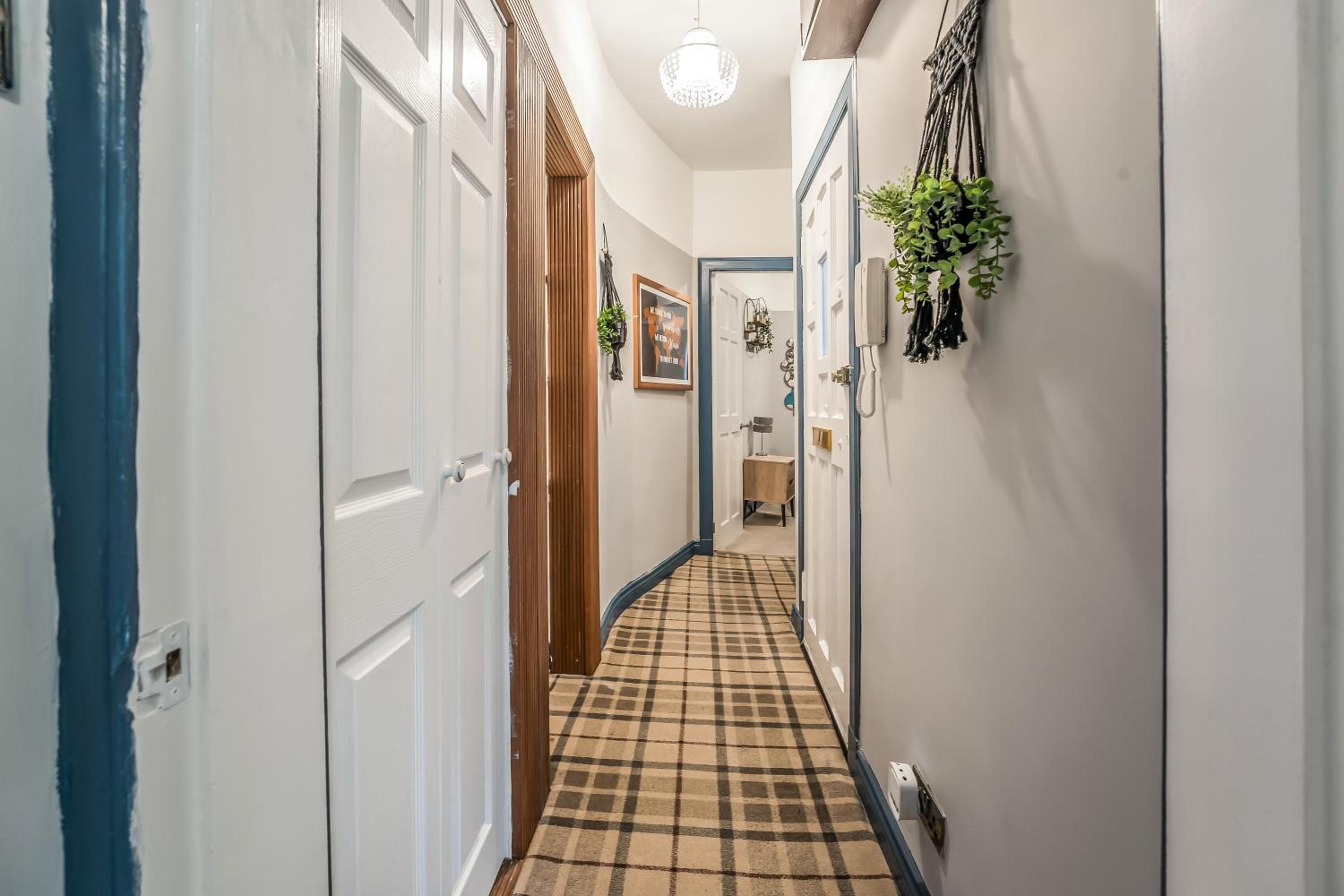 Stylish Central Edinburgh Abode