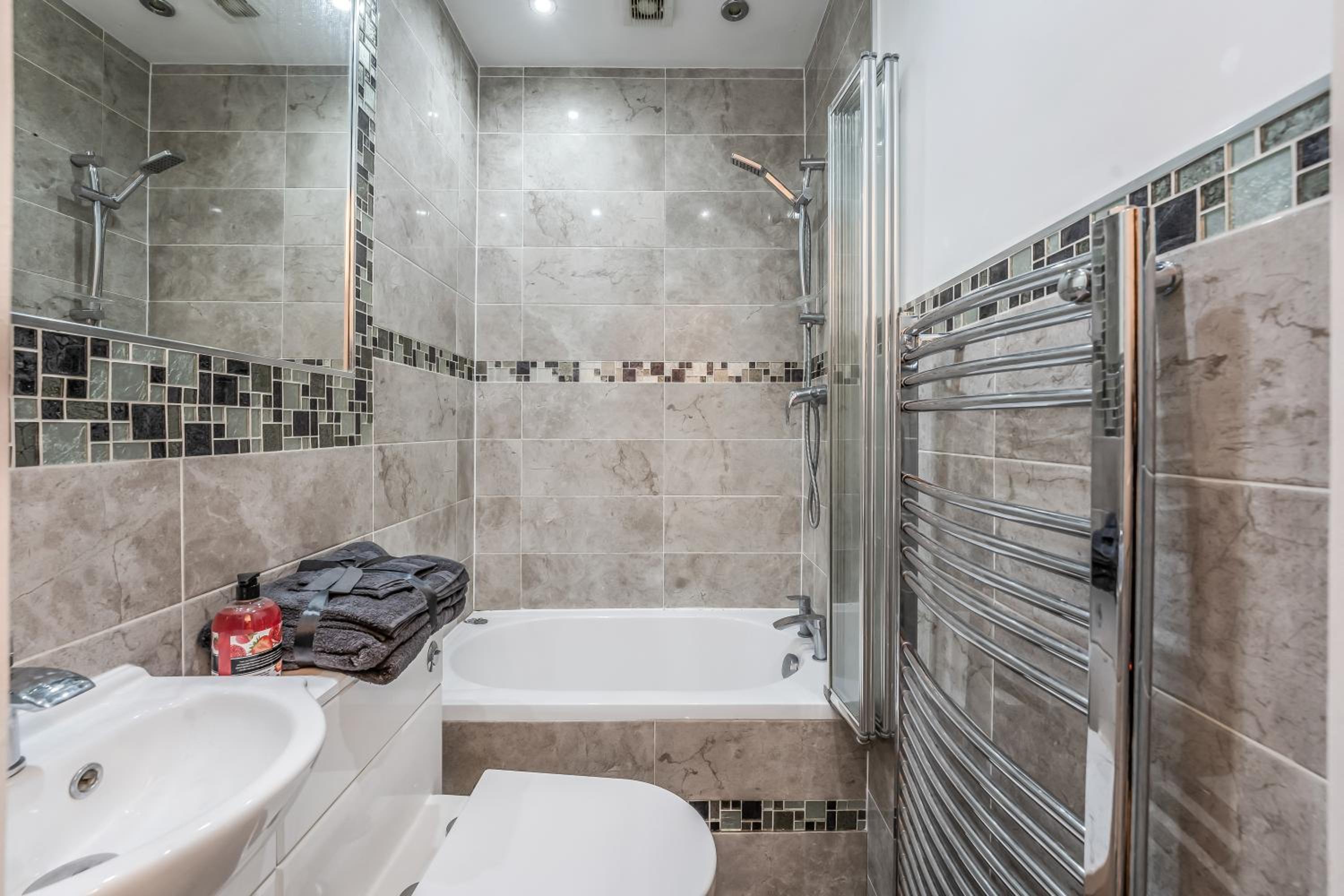 Stylish Central Edinburgh Abode