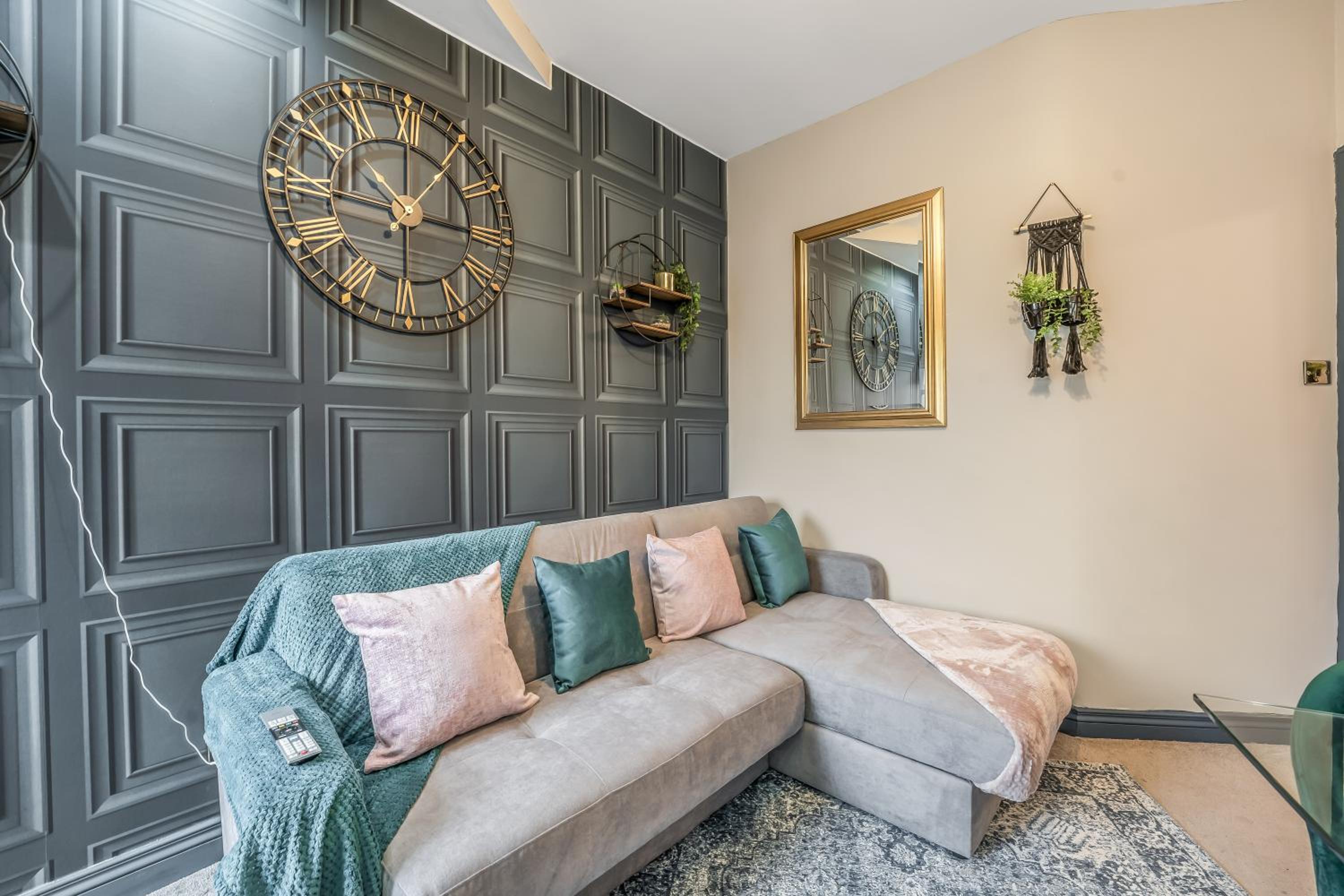 Stylish Central Edinburgh Abode