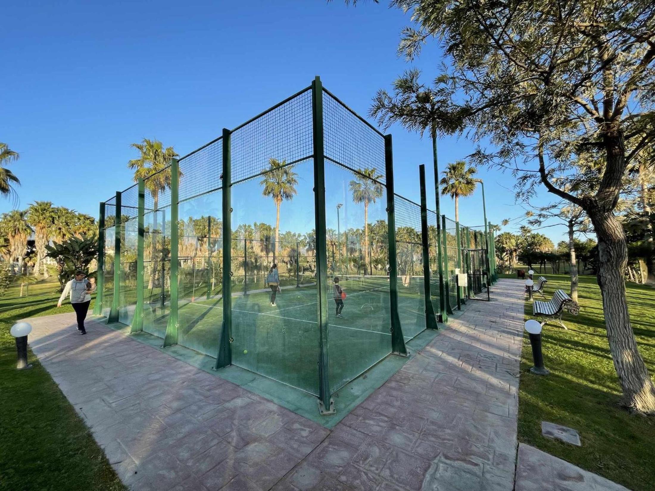 B2 Bajo con terraza de 32 m2 en Playa Granada. view 4