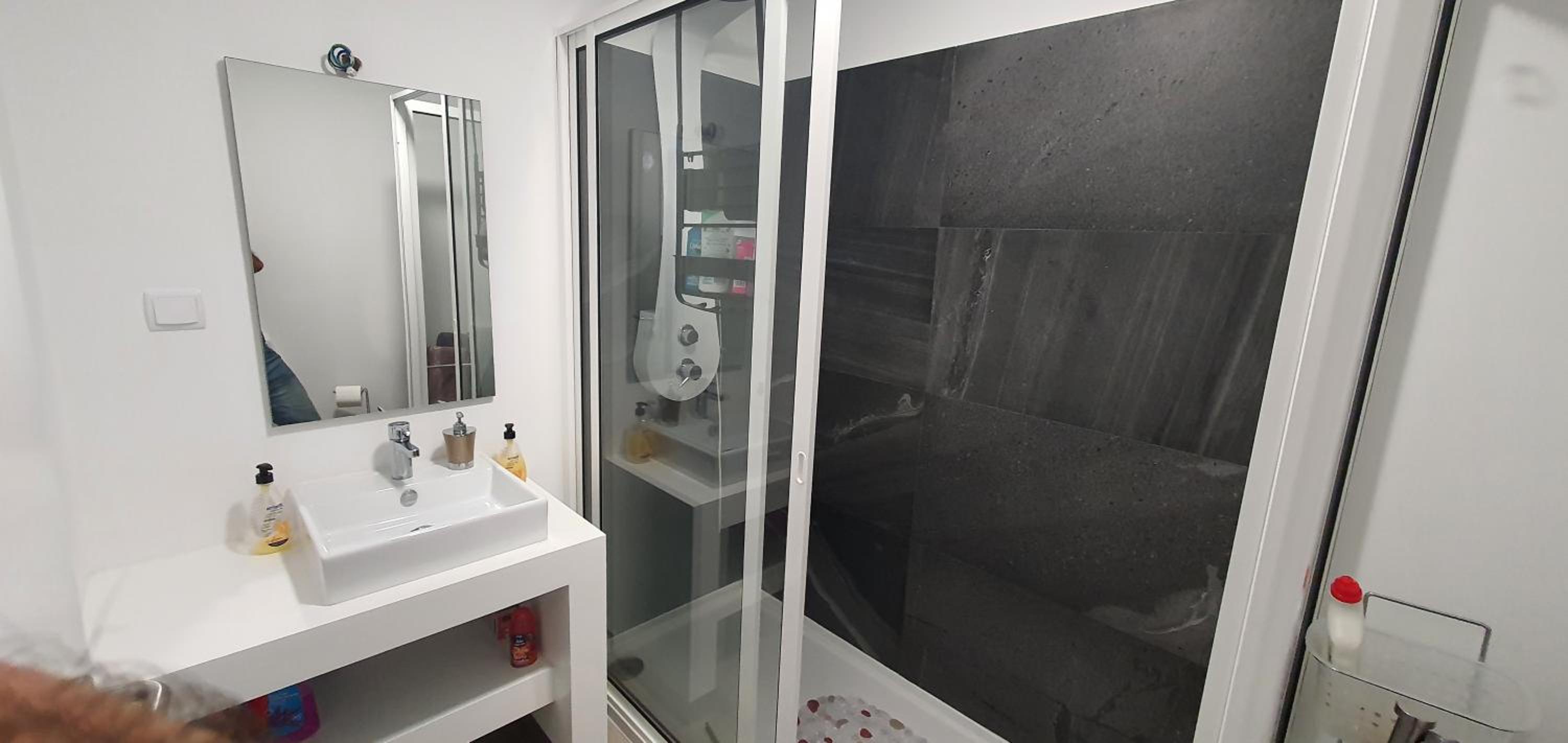 Apartamento T2-5m Aeroporto CR7 view 2