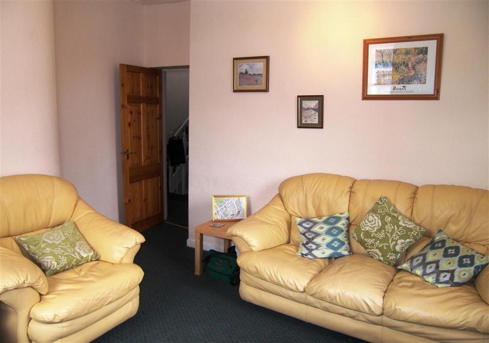 26 Castle Street view 2