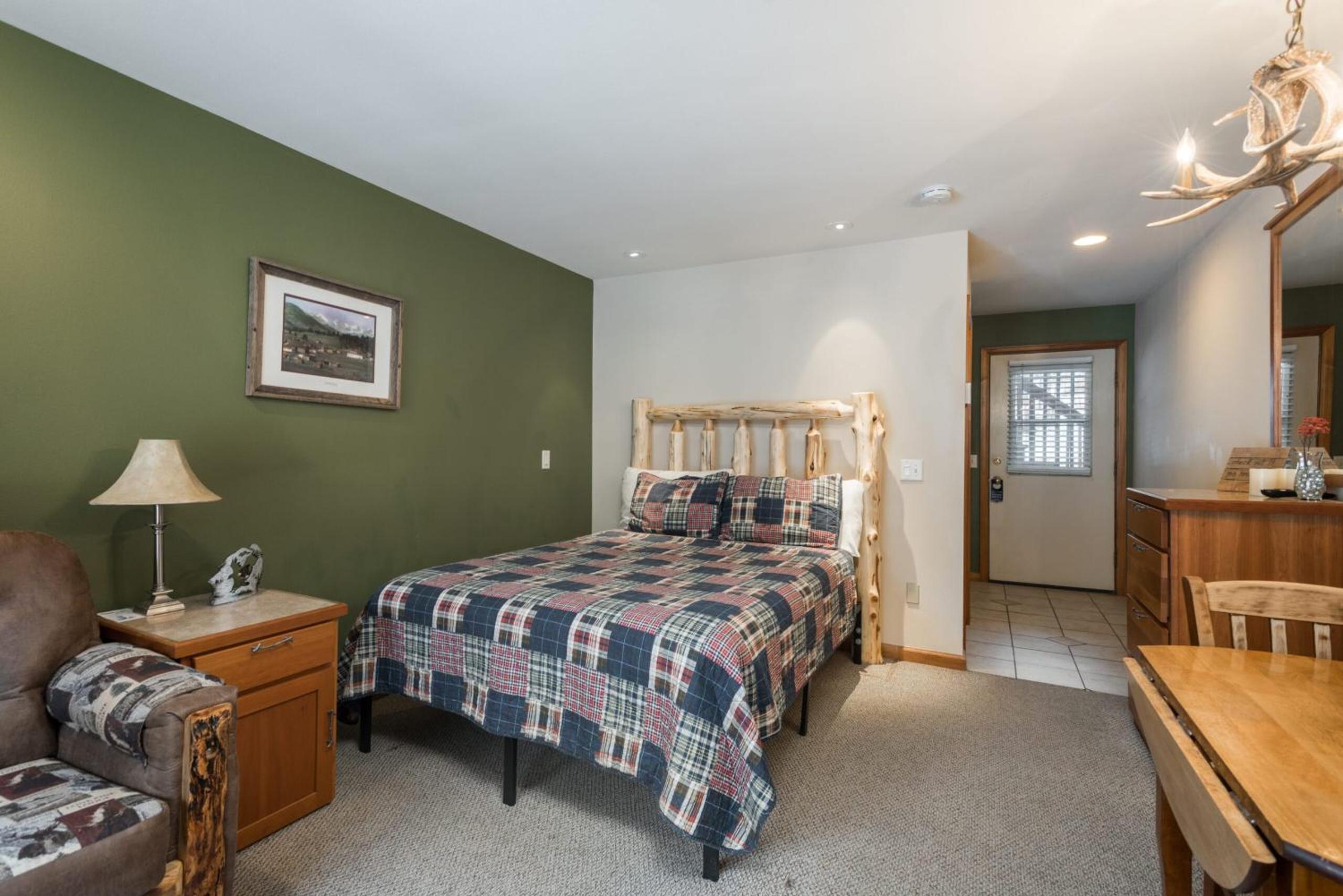Ponderosa Lodge - Property Image 15