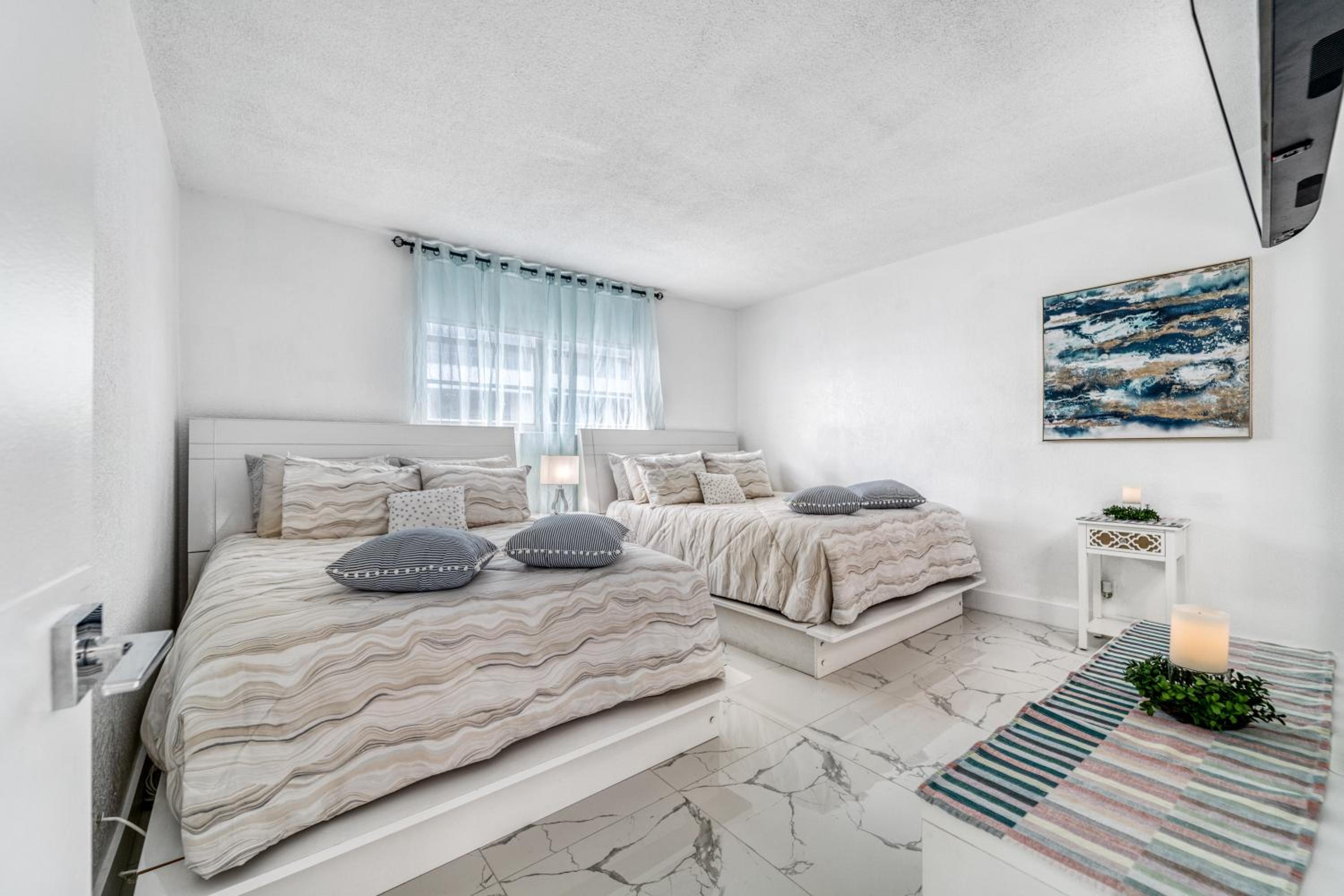FIFA 2026 Base | Extraordinary Oceanfront Condo | Pool+Gym | 12min Hard Rock Stadium view 3