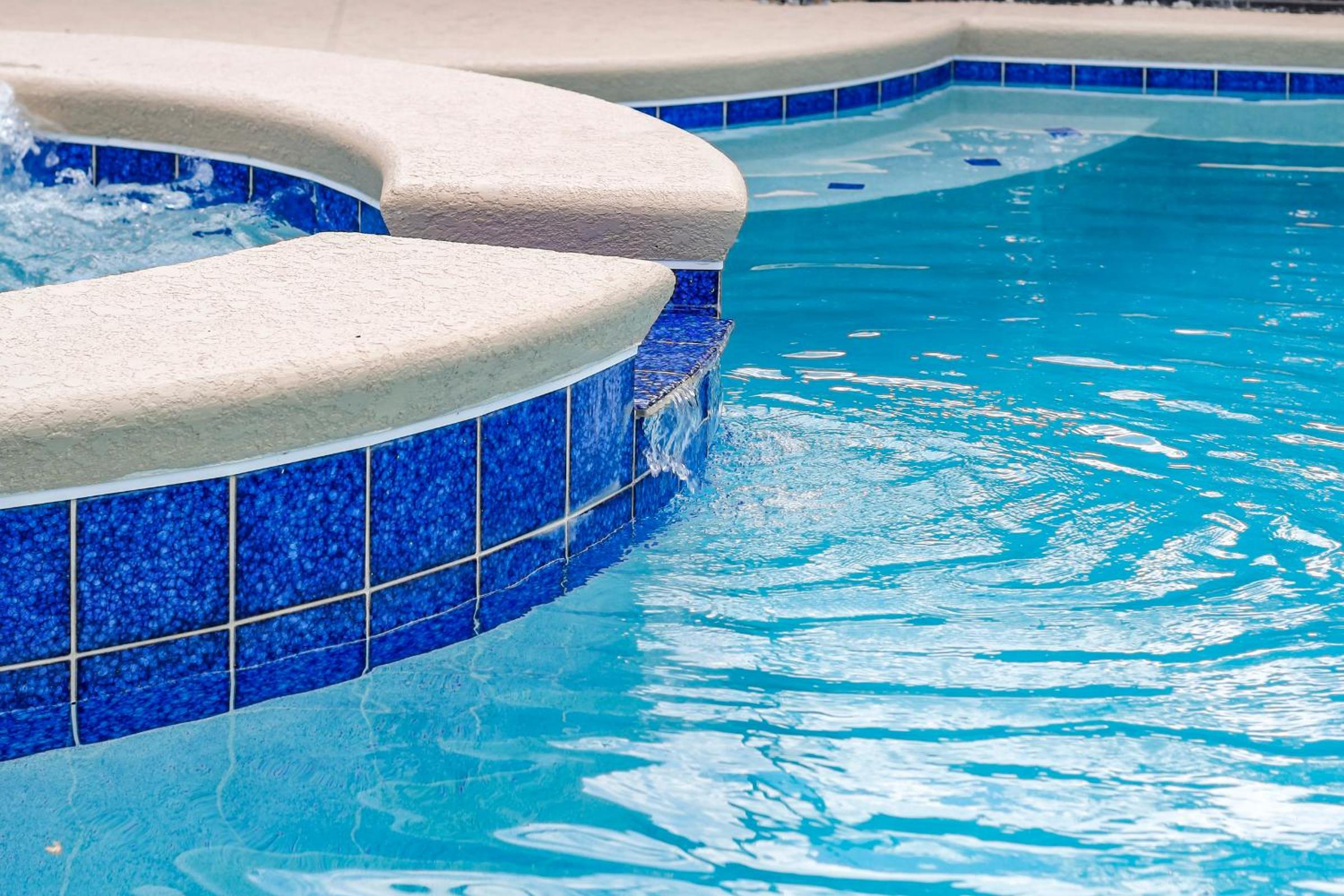 Oasis at Solterra - 5 bed family resort pool home