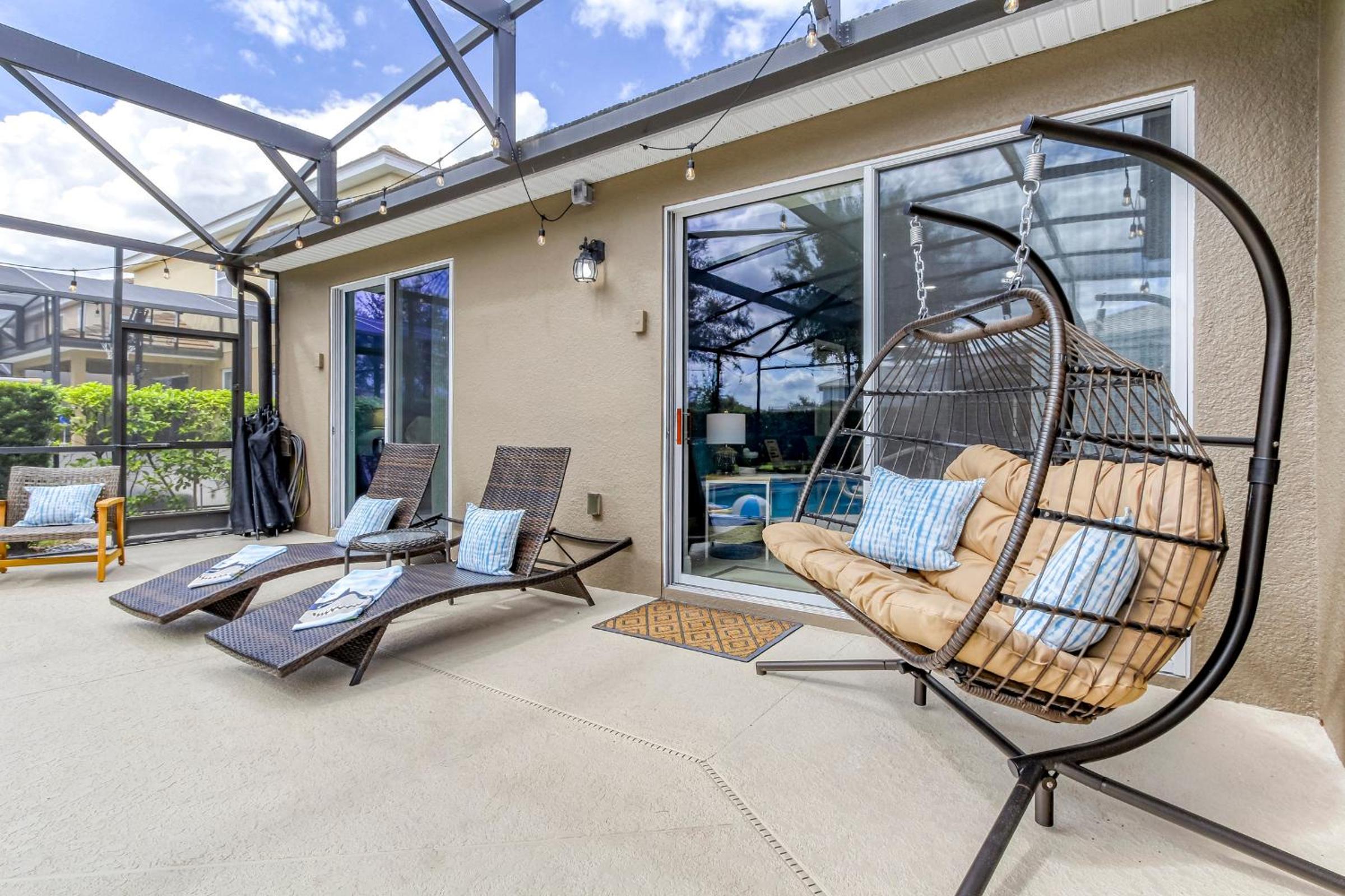 Oasis at Solterra - 5 bed family resort pool home