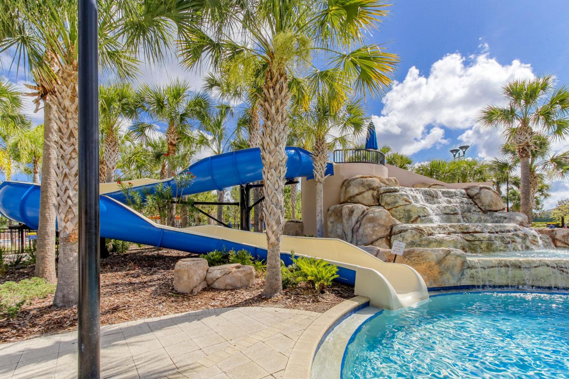 Oasis at Solterra - 5 bed family resort pool home