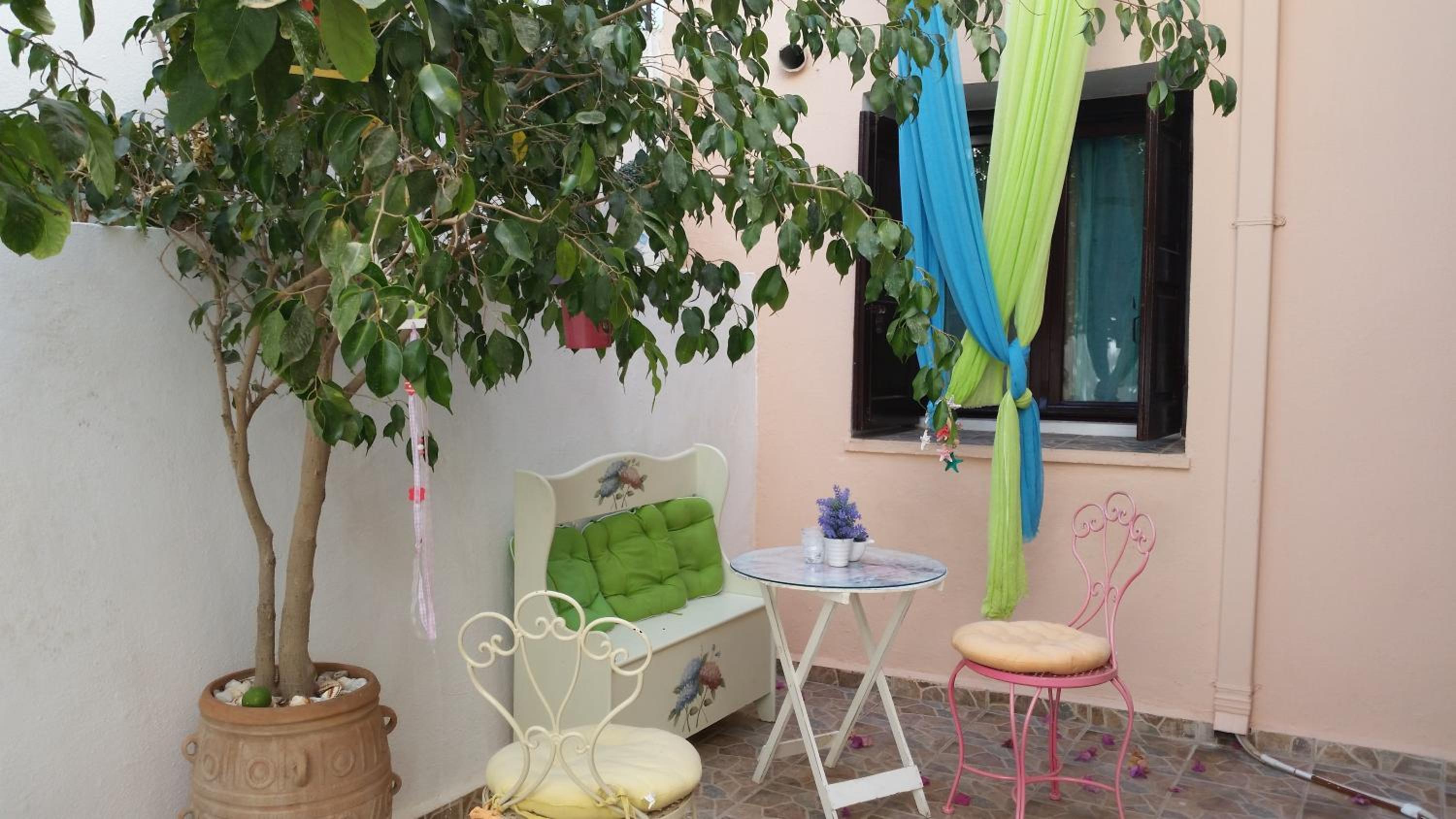 Studio Lefaki