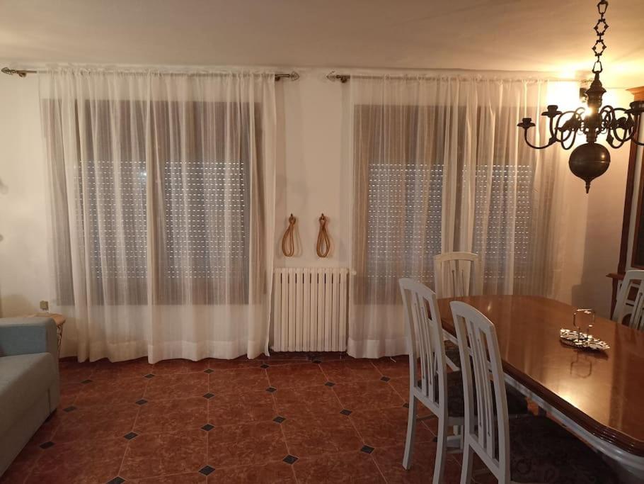 Casa acogedora con barbacoa