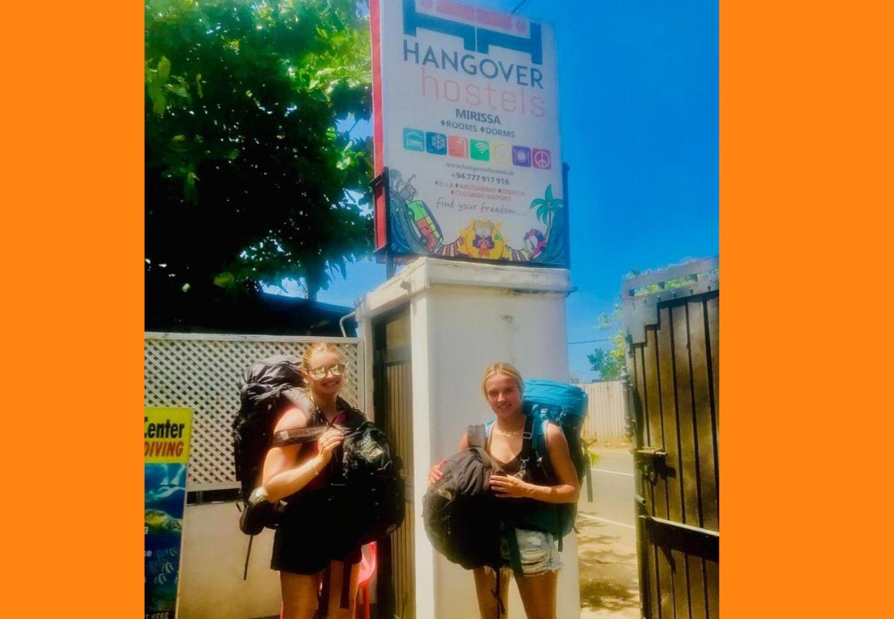 Hangover Hostels Mirissa
