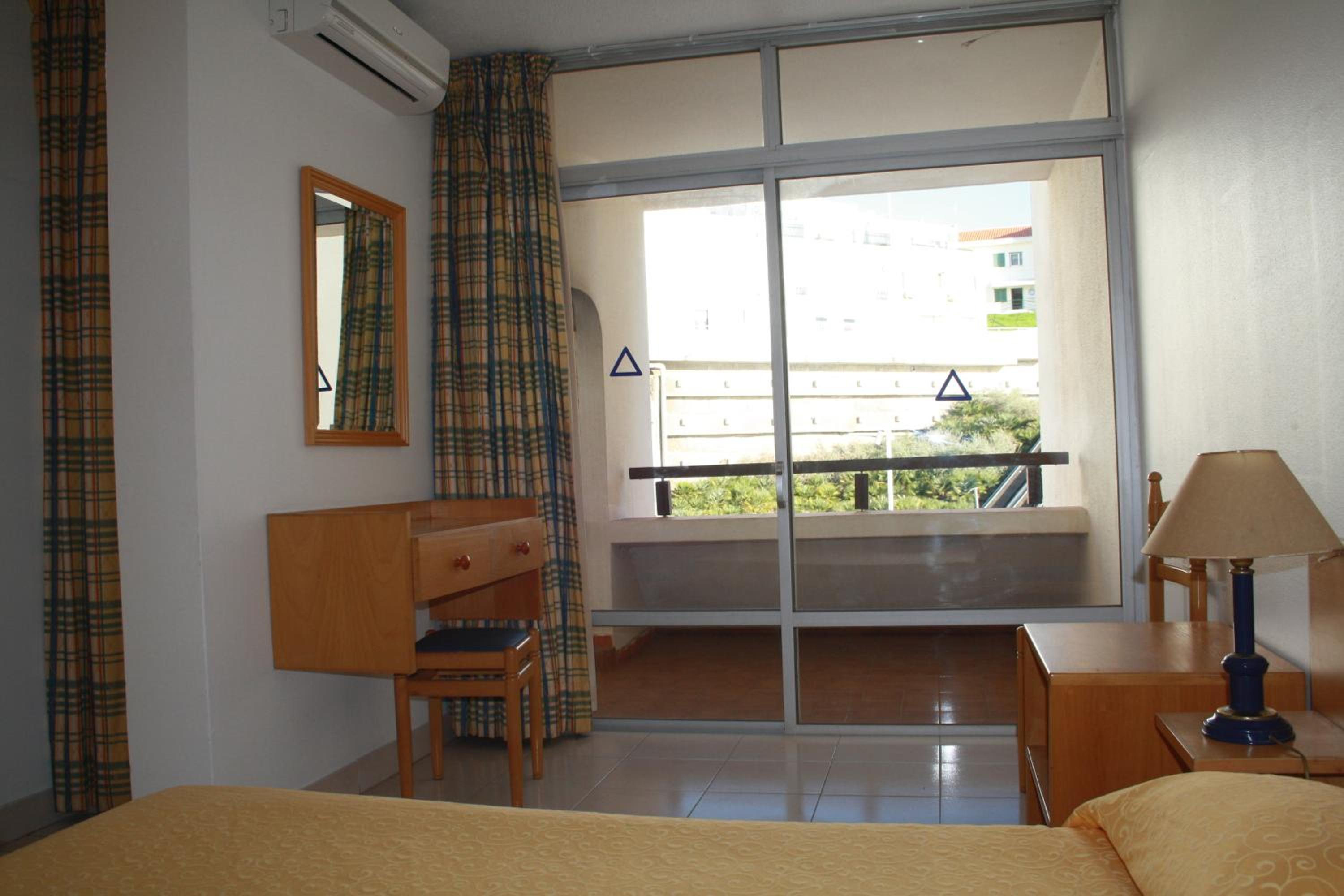 Edificio Albufeira Apartamentos A. Local - Albuturismo Lda