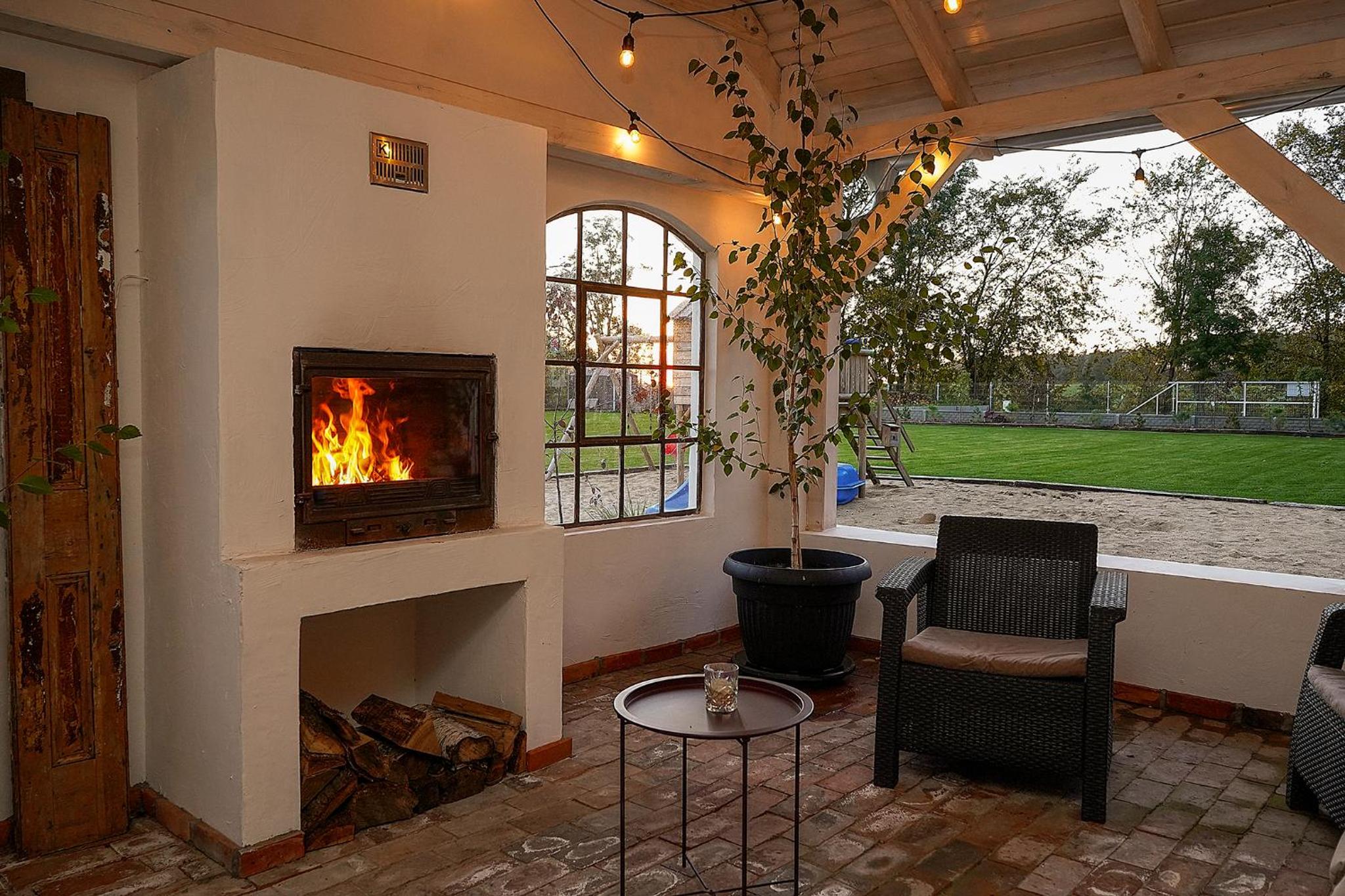 Grand House 47