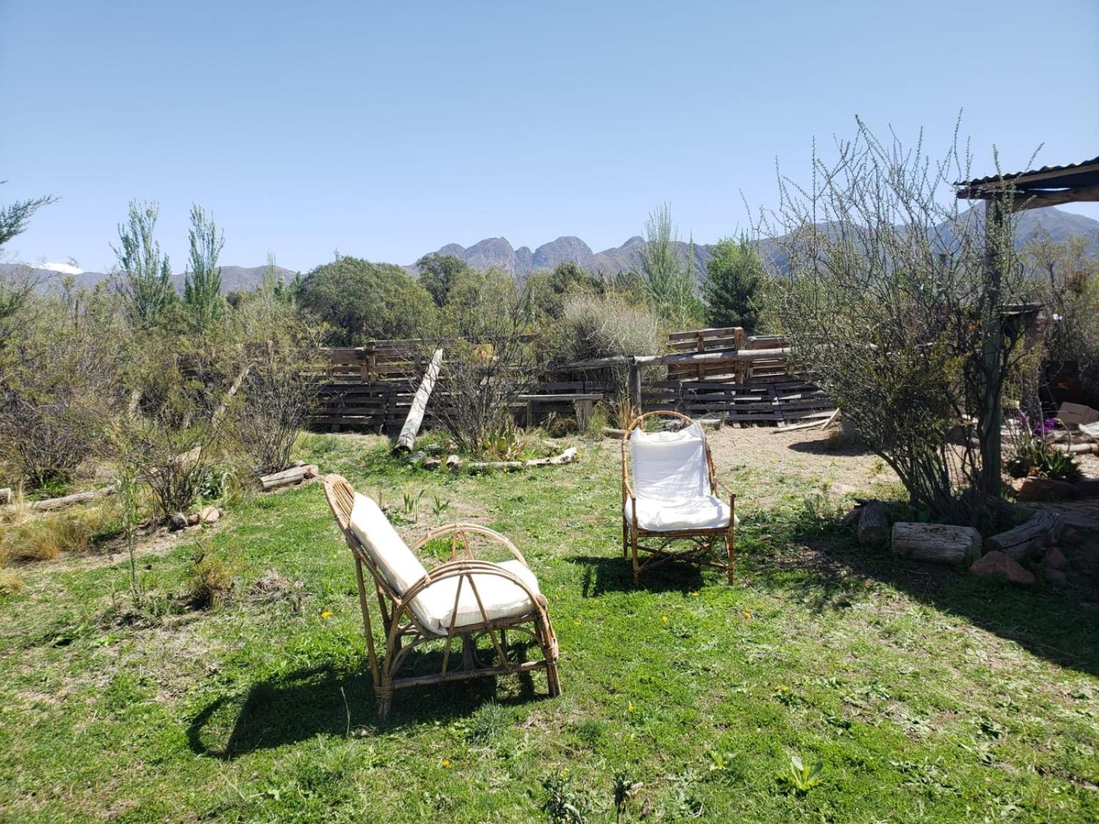 Andes Sol y río cabañas vacacionales en la montaña mendoza