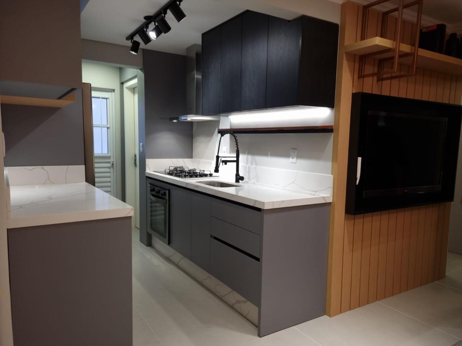 Apartamento aconchegante e moderno no centro de Balneário Camboriú view 3