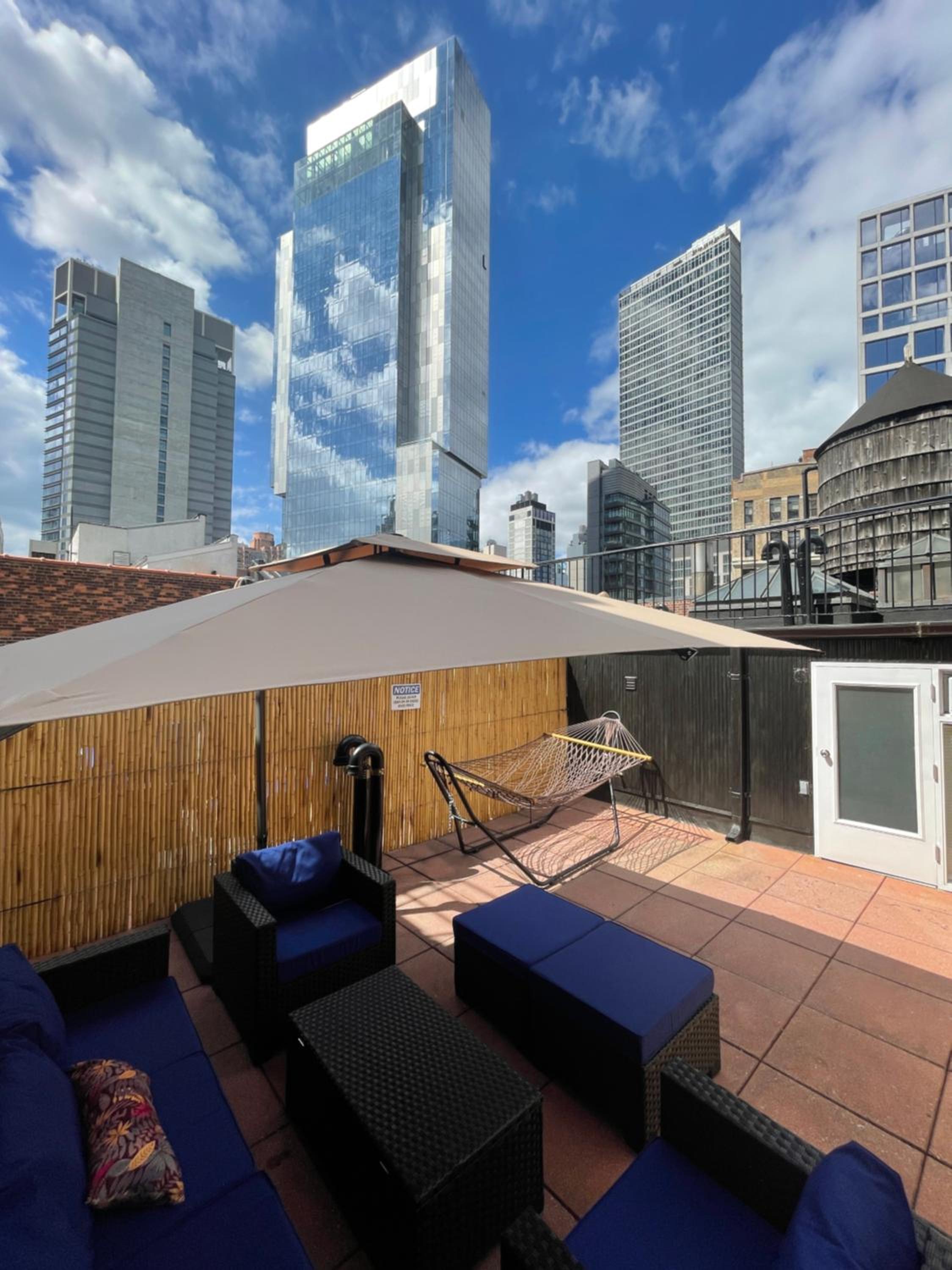 Hotel and the City, Rooftop City View