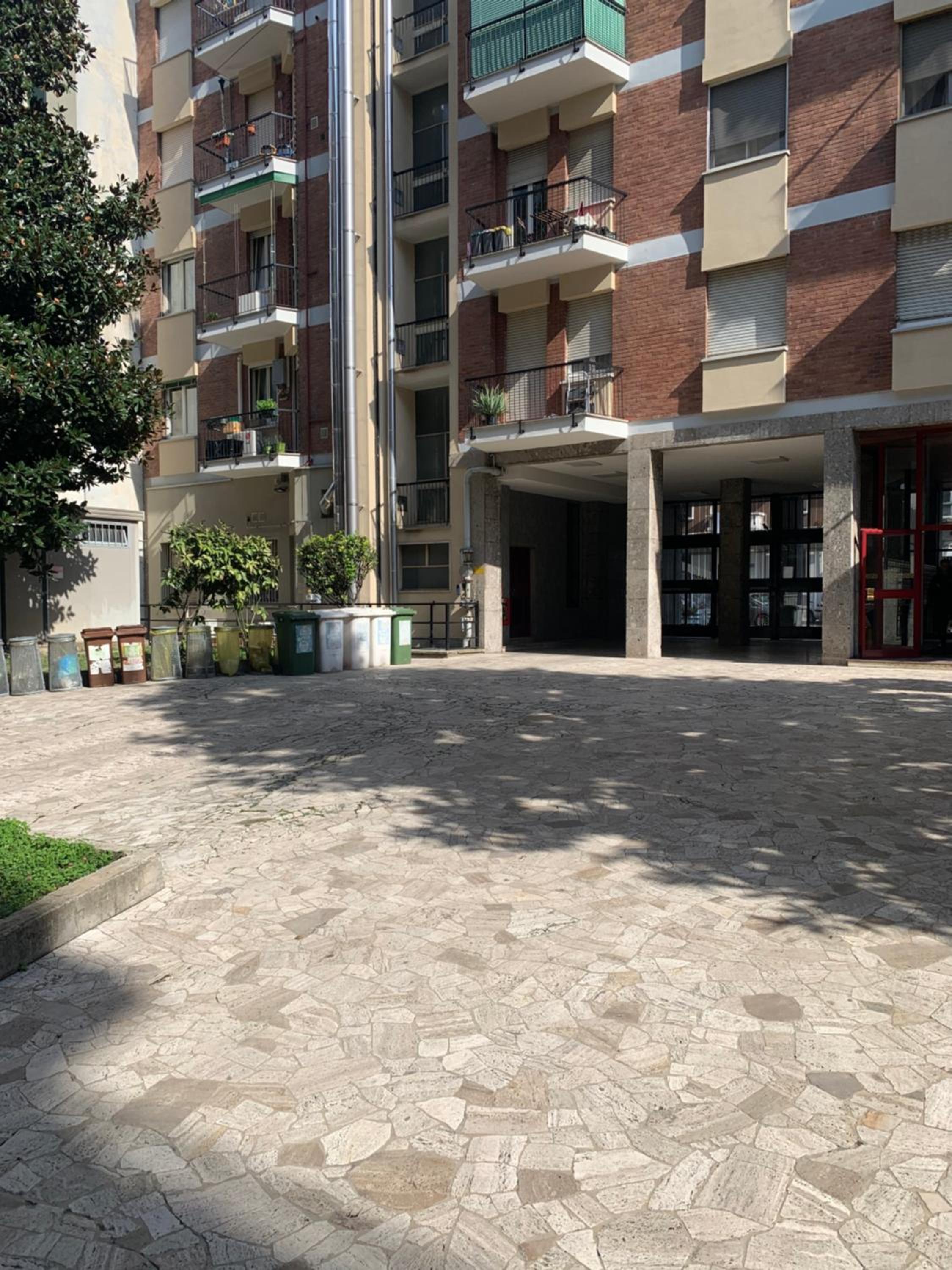 SMART APARTMENT PRADA FOUNDATION