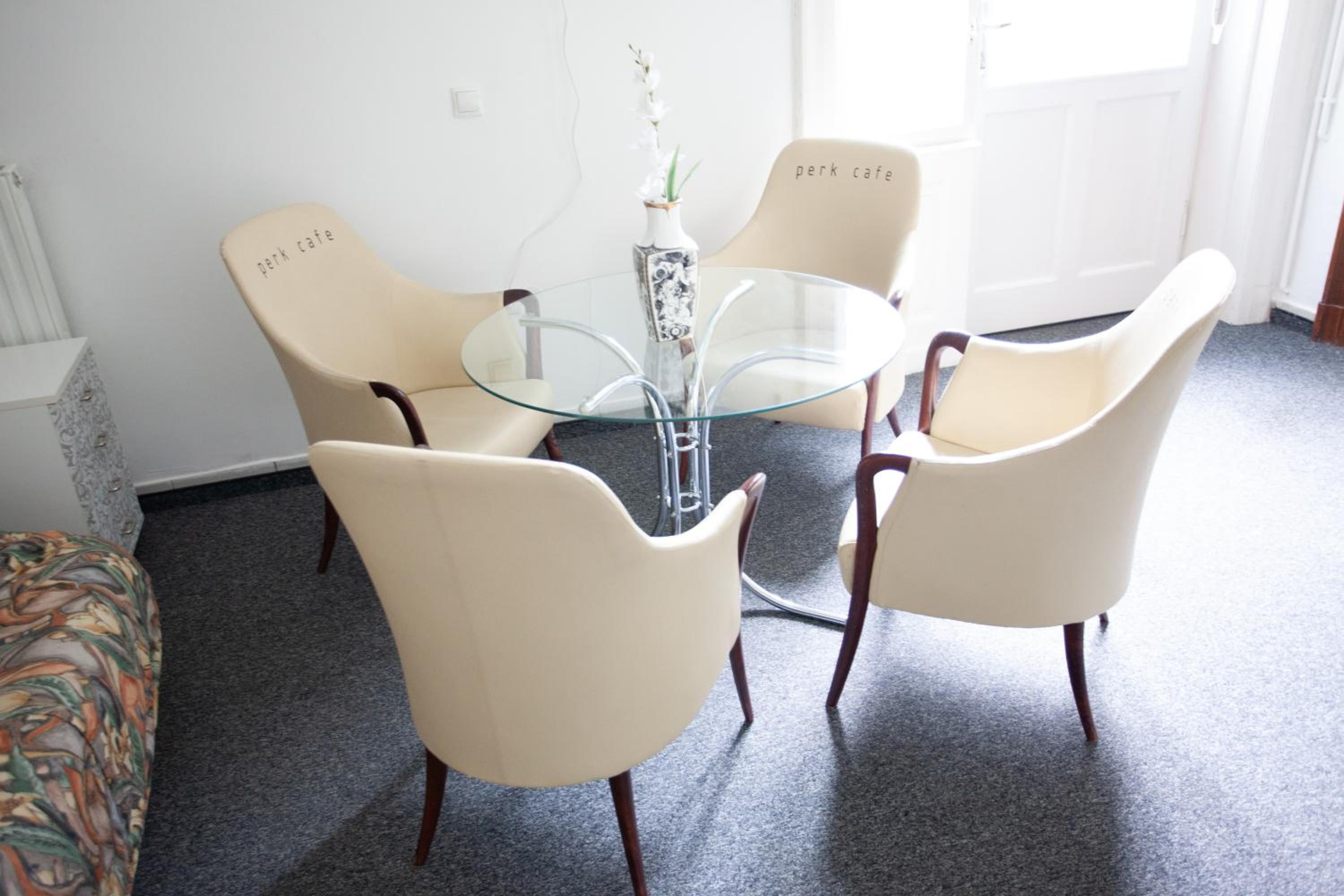 Basilica -Quiet, Privat, Balcony, the best area