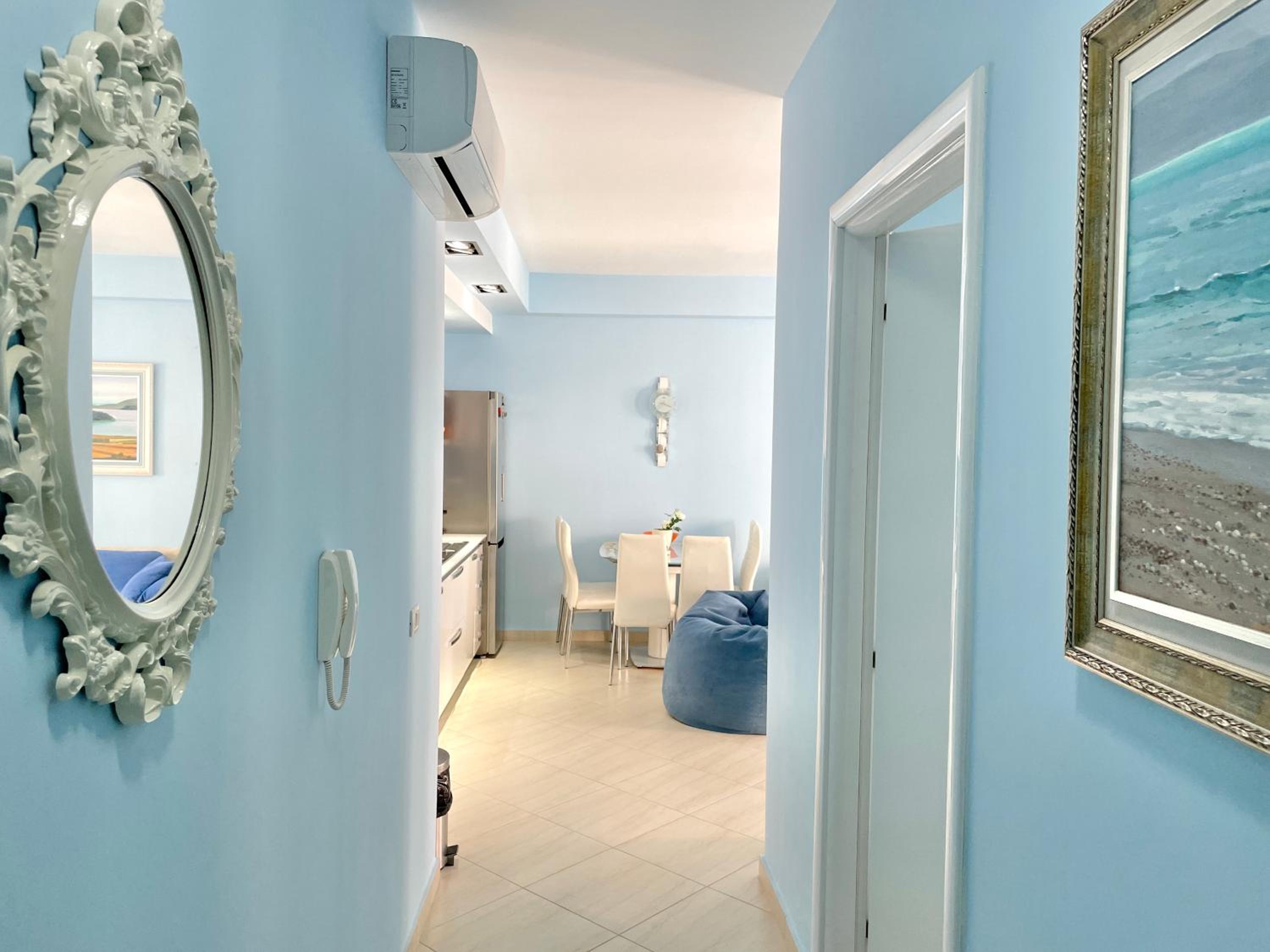 SEA SIDE SUITE
