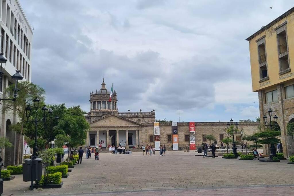 Depa con AC y Alberca en el centro de Guadalajara view 3