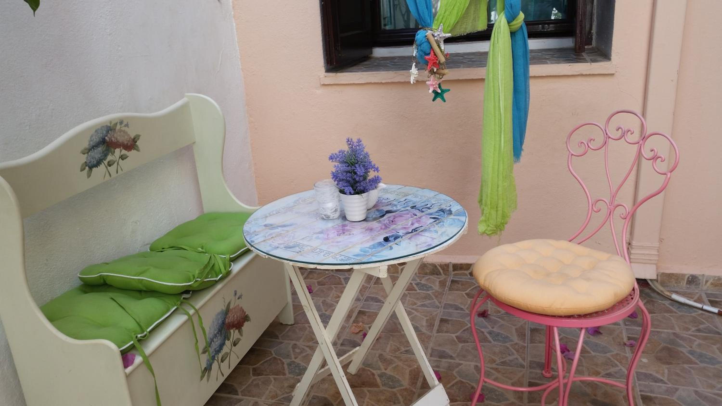Studio Lefaki