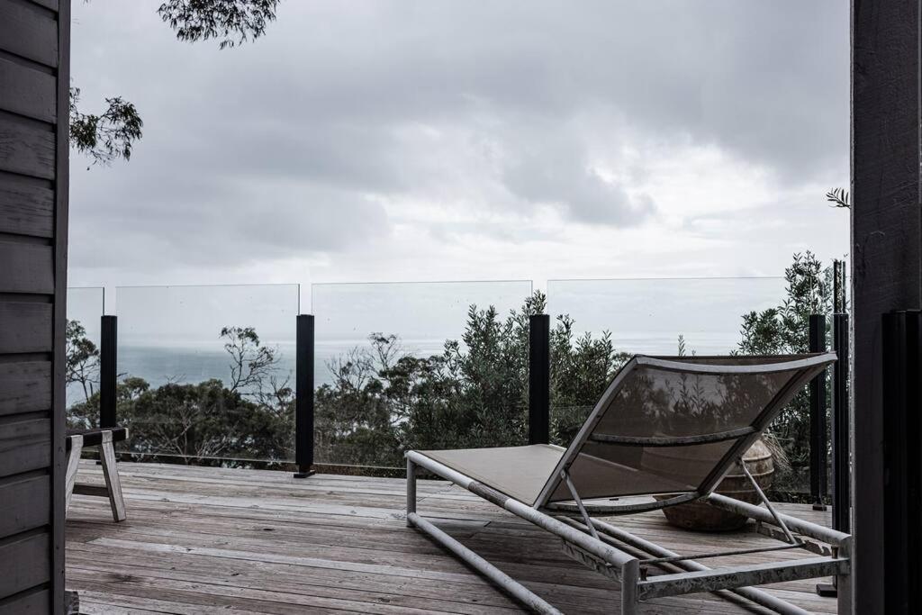 Nest over the Bay. Amazing views!