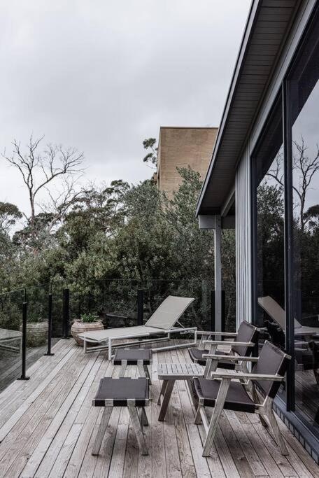 Nest over the Bay. Amazing views!