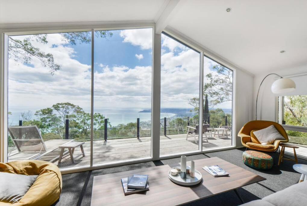 Nest over the Bay. Amazing views!