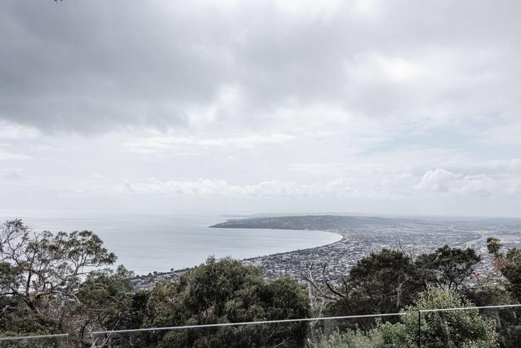 Nest over the Bay. Amazing views!