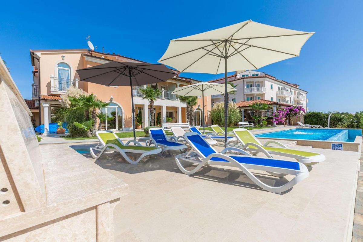 Photo 27