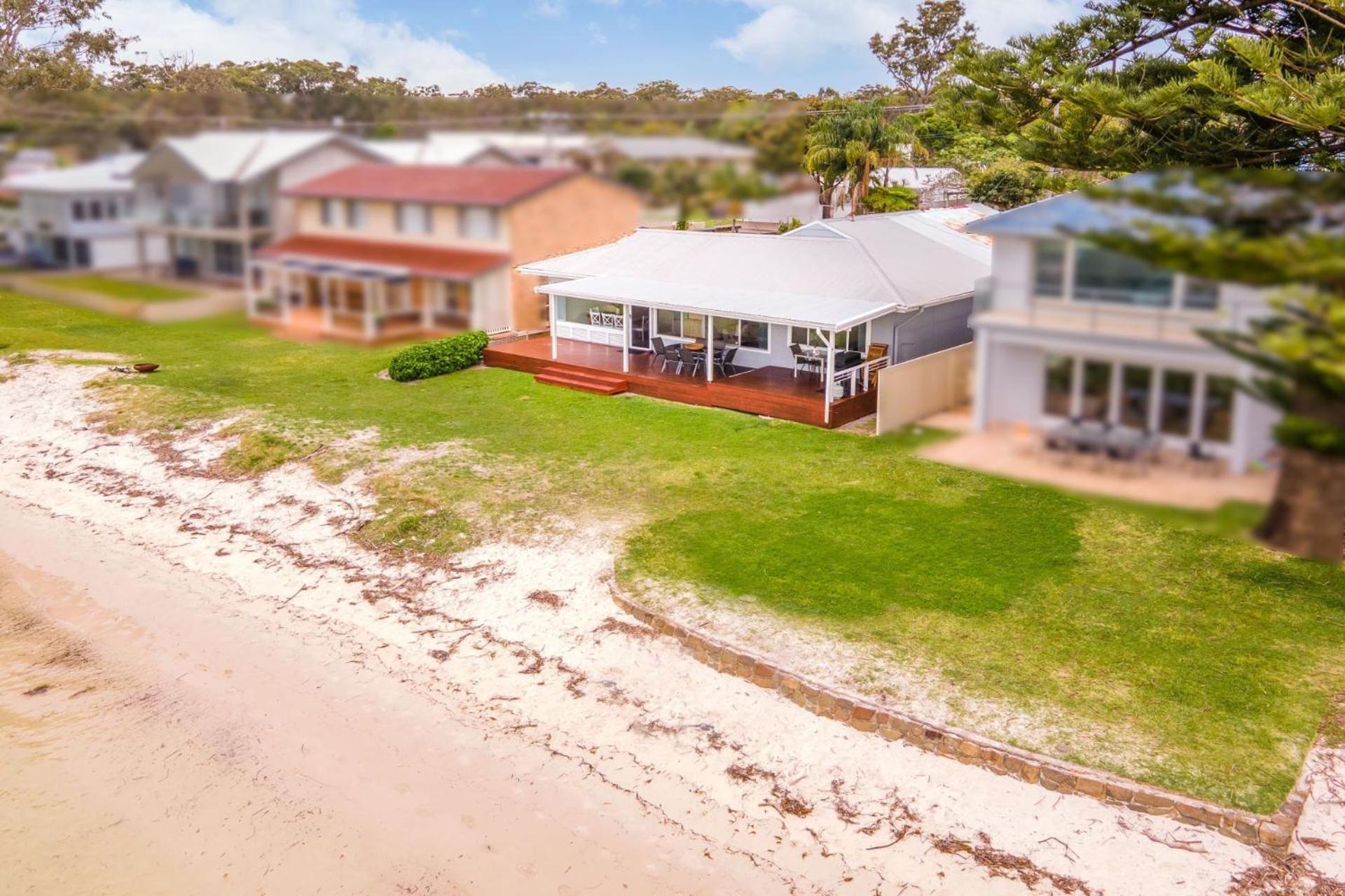 Beached Inn Spacious beach front house
