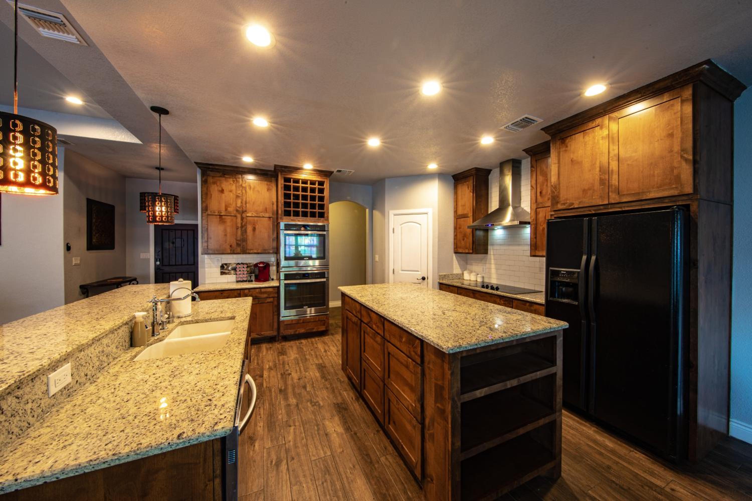 Lakeview Luxury