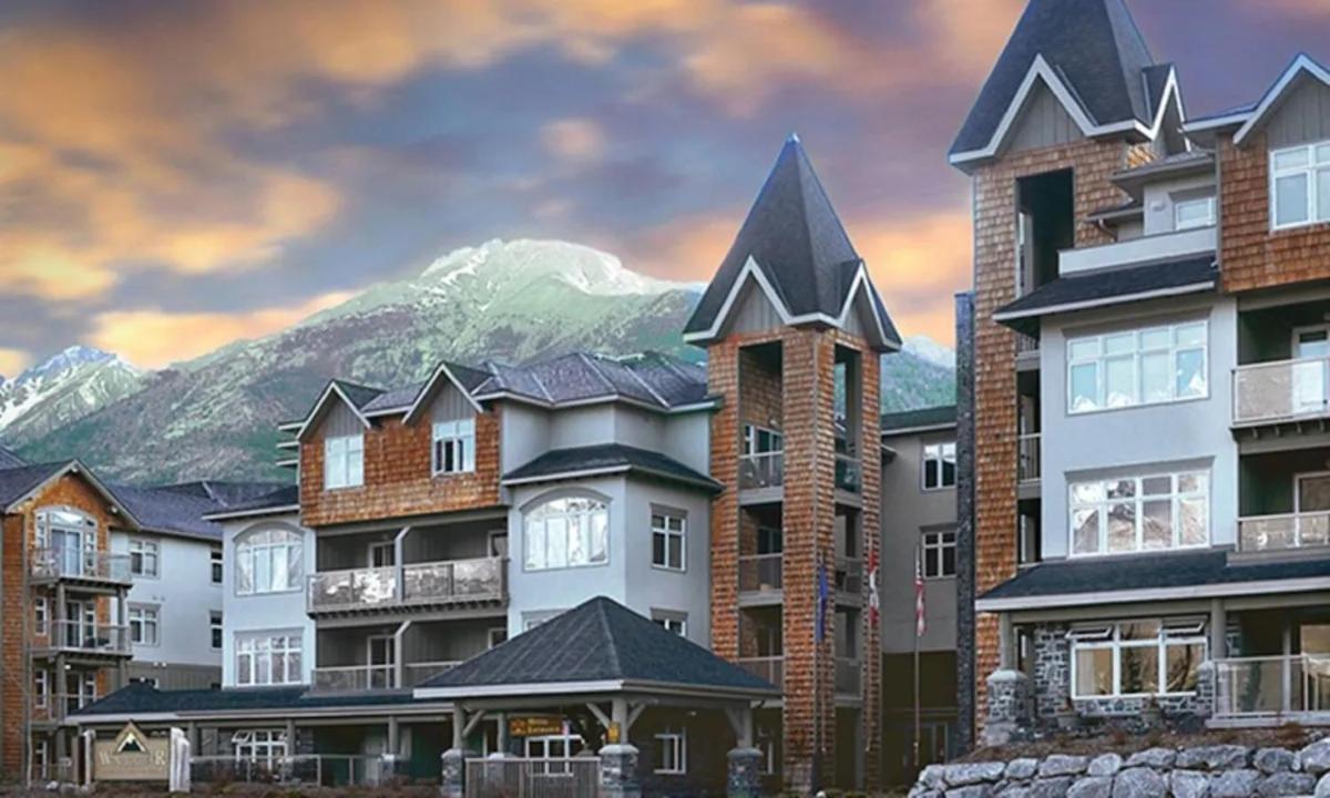 Windtower Lodge Queen Bed Suite-UGParking&Walking2DT