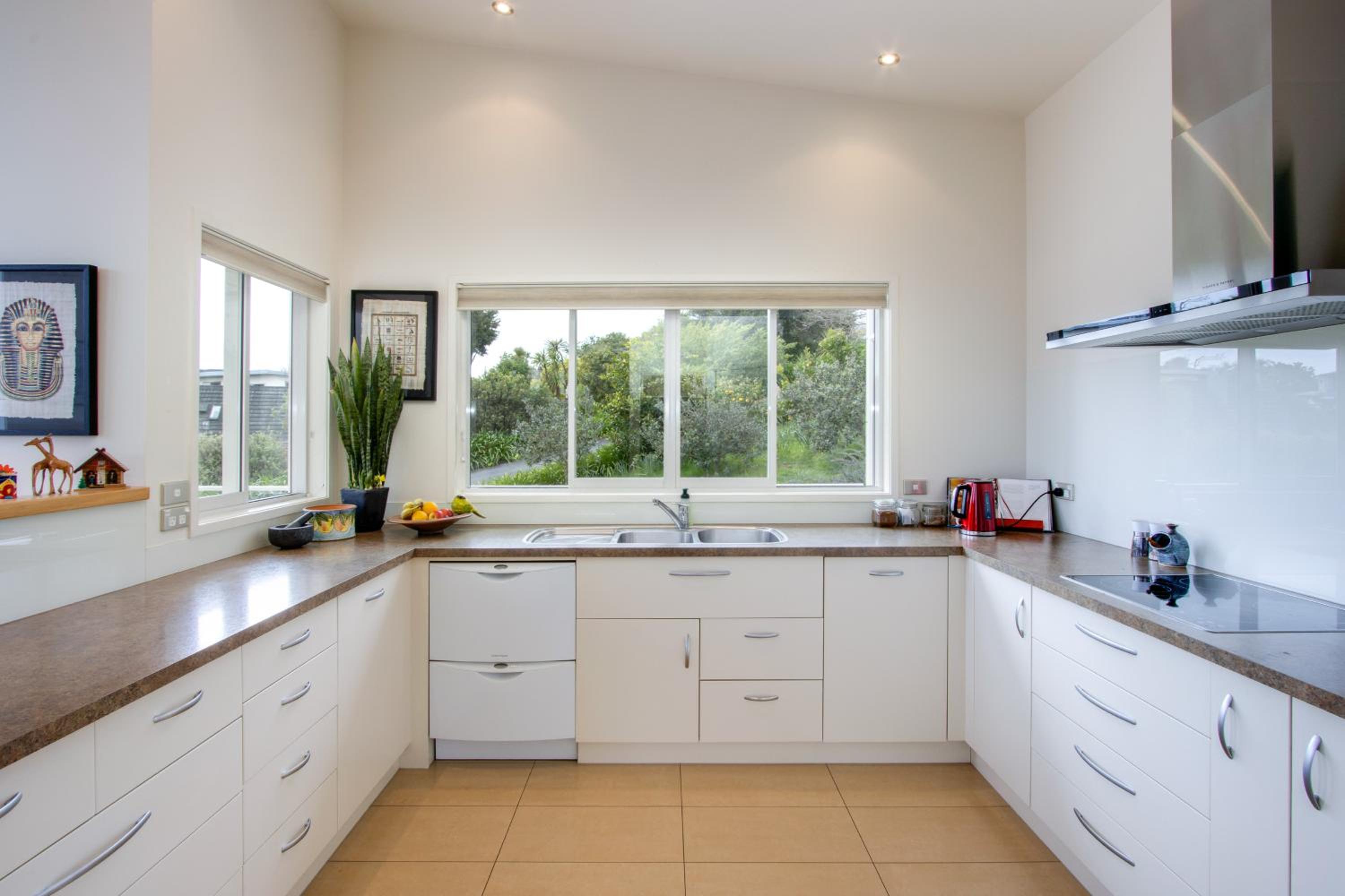 Havelock Wine Down - Havelock North Holiday Home view 2