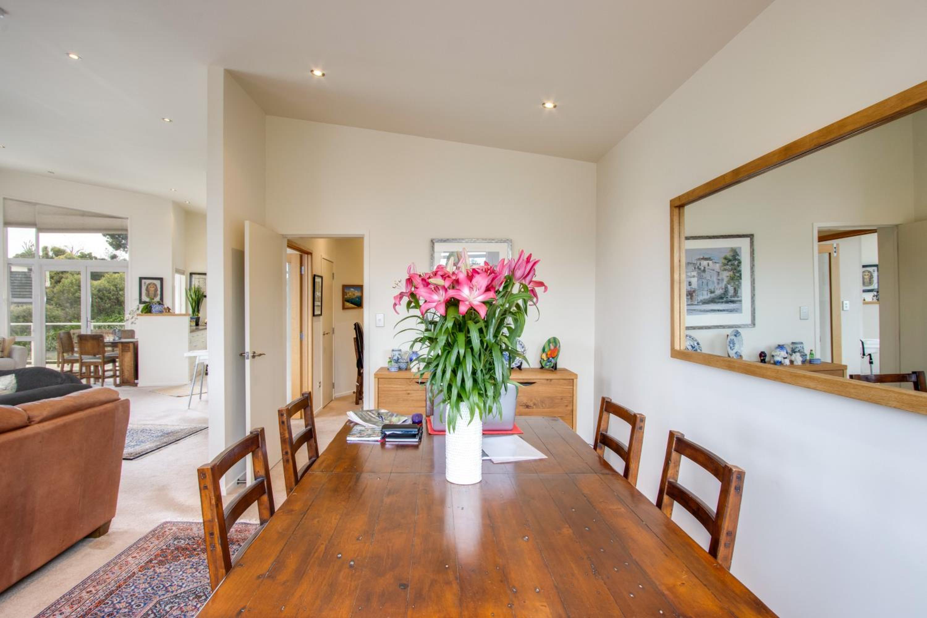 Havelock Wine Down - Havelock North Holiday Home view 4