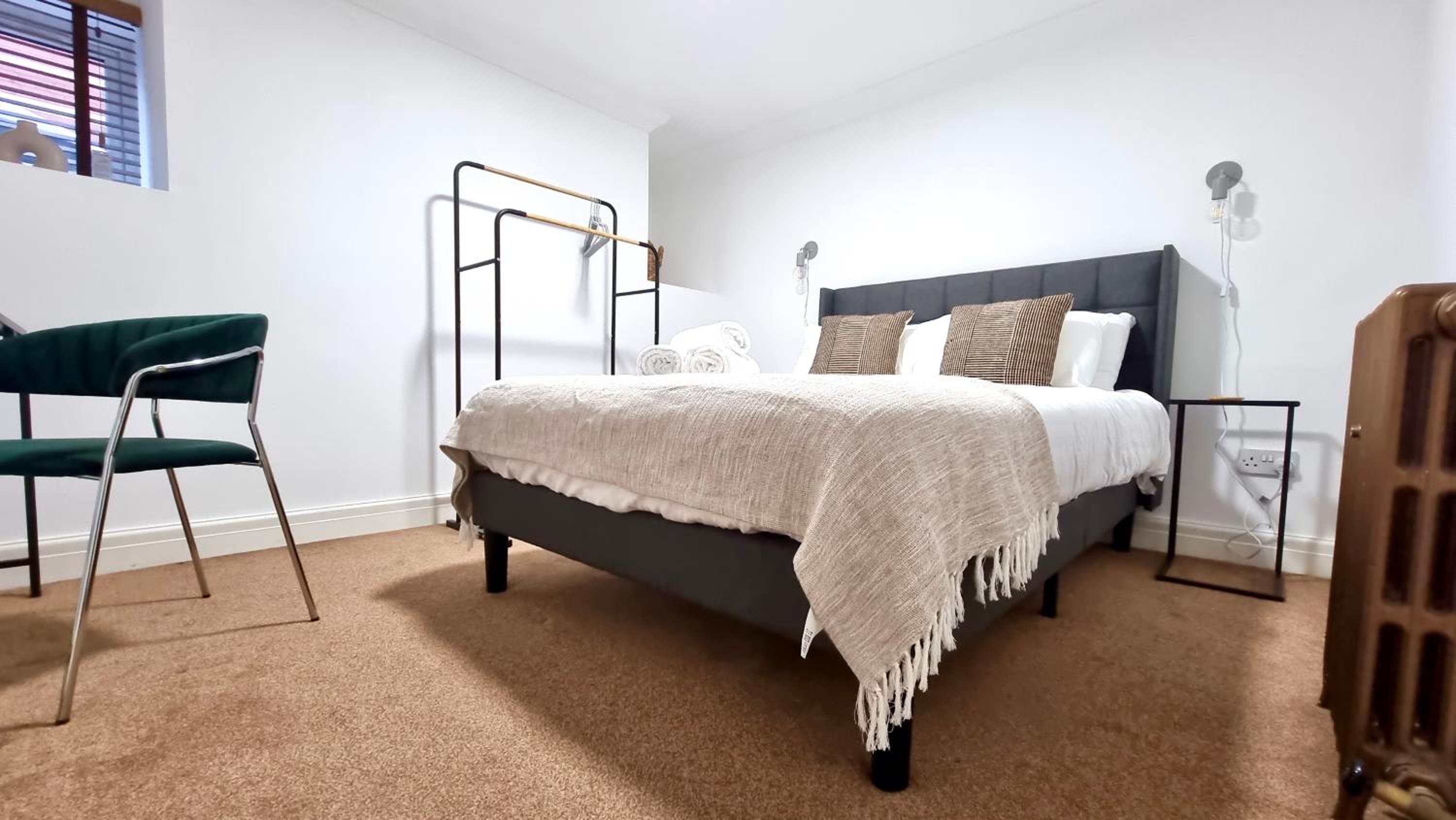Thompson Apartments by Switchback Stays view 5
