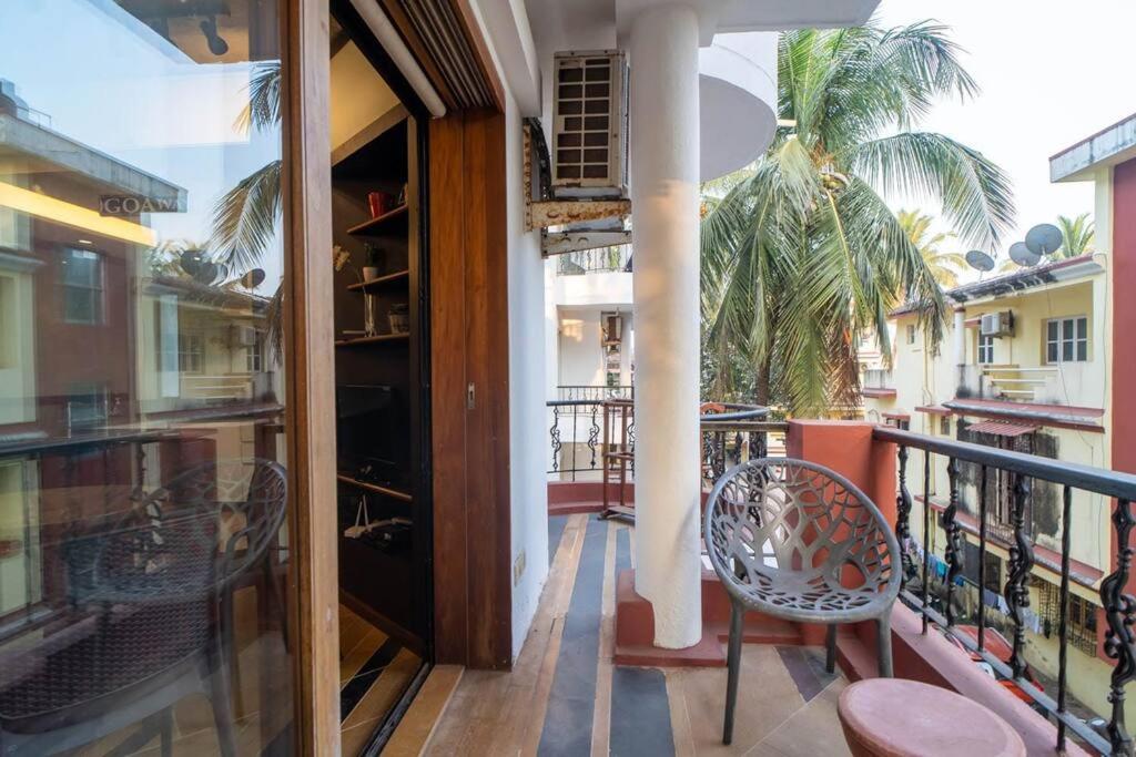 Walk to Calangute beach from this beautiful studio view 4