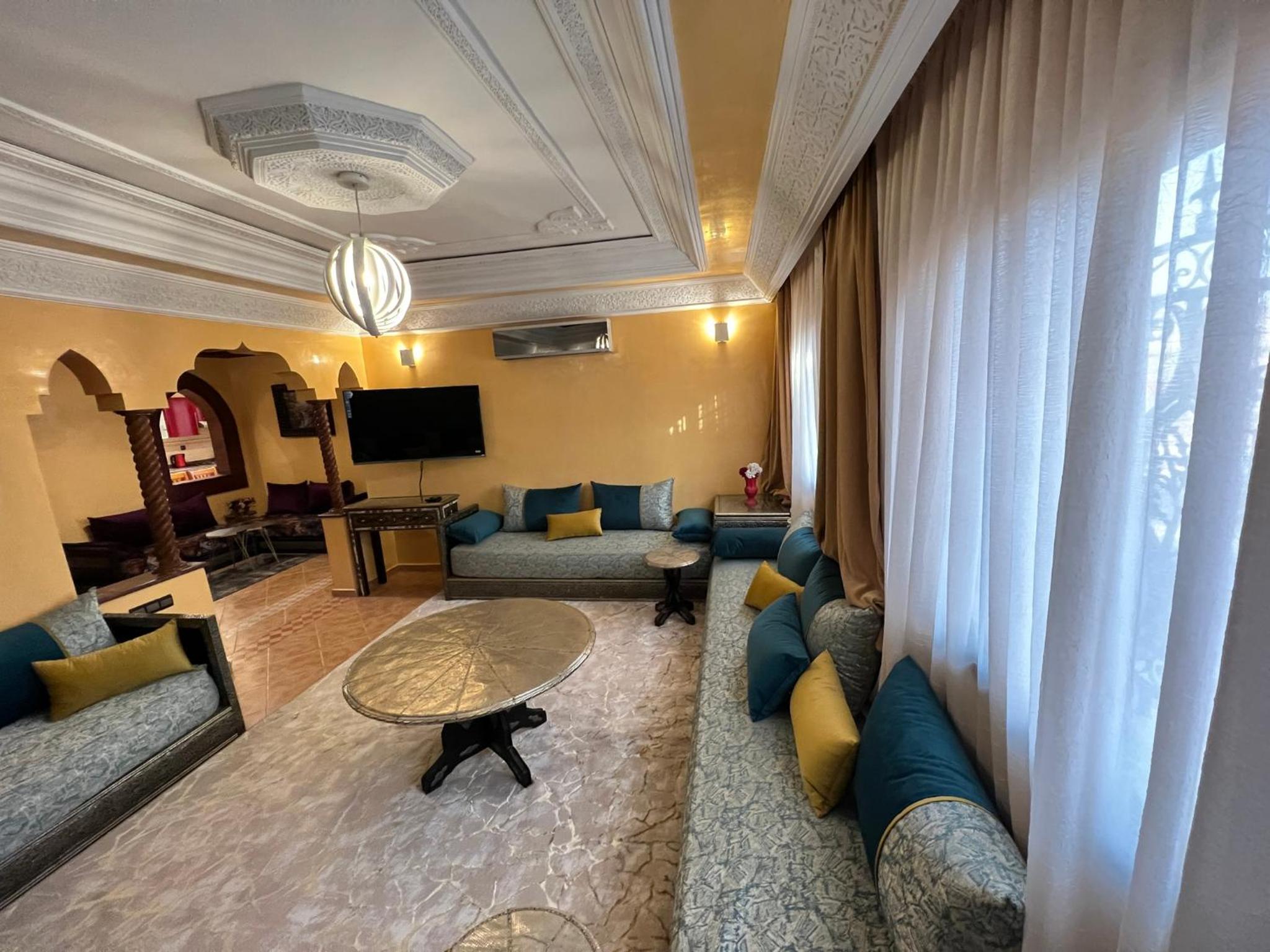 Superbe appartement avec parking gratuit