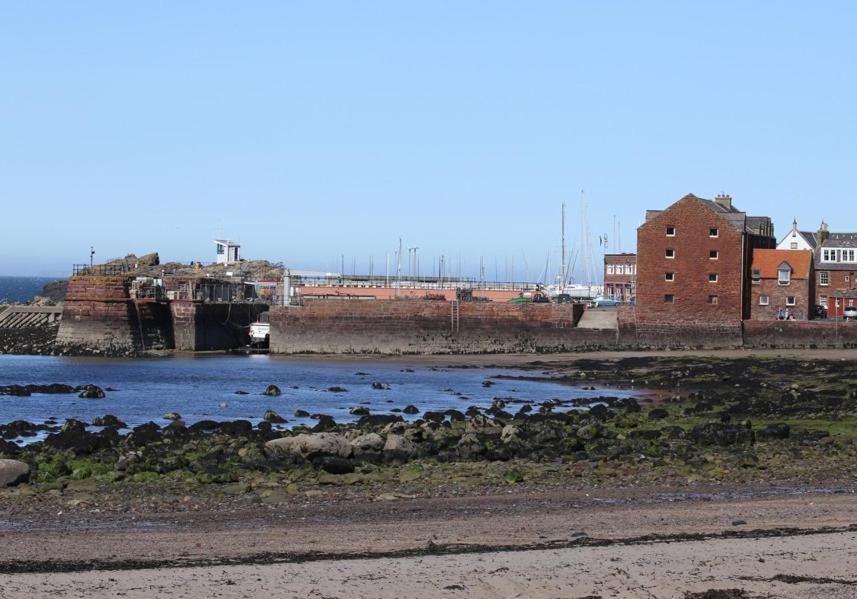 Rooftops, photo 7