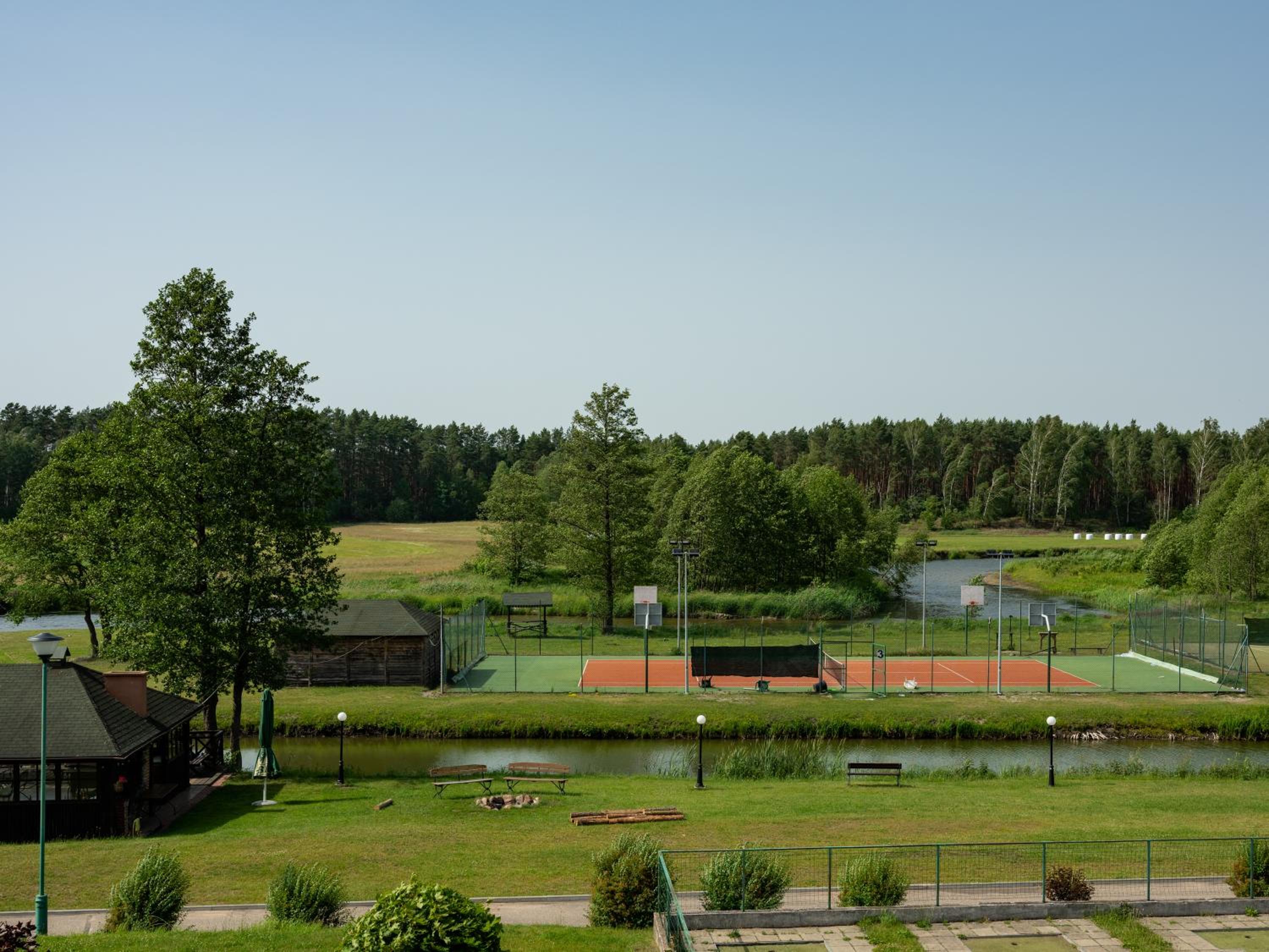 Photo 43