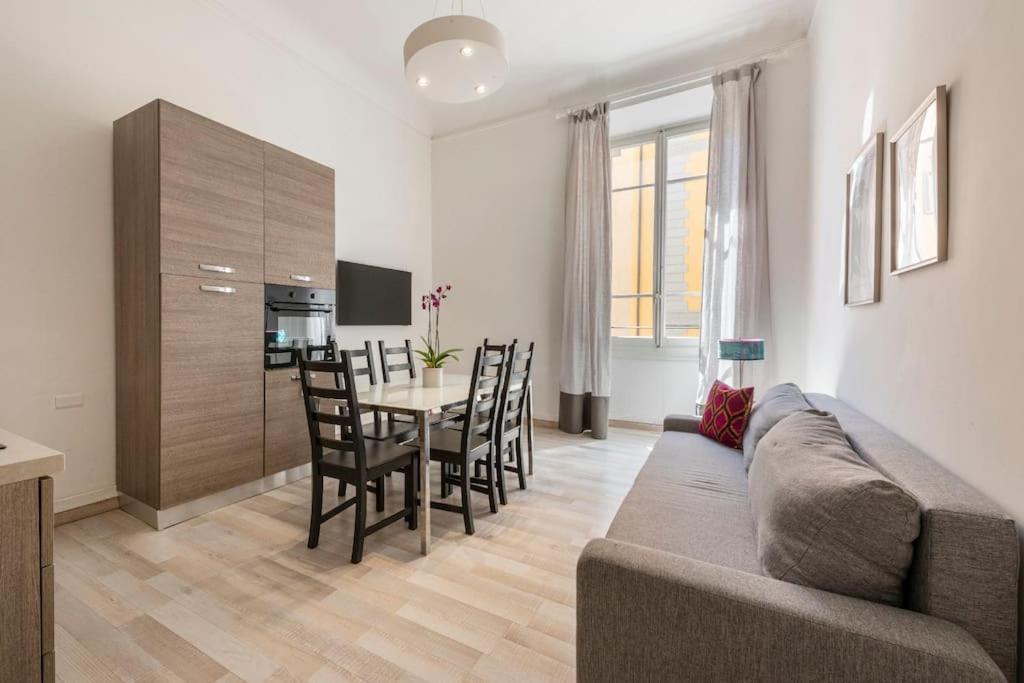 Apartments Florence-4 bedroom in Pellicceria (sx)