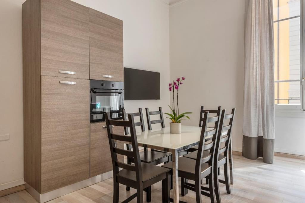 Apartments Florence-4 bedroom in Pellicceria (sx)