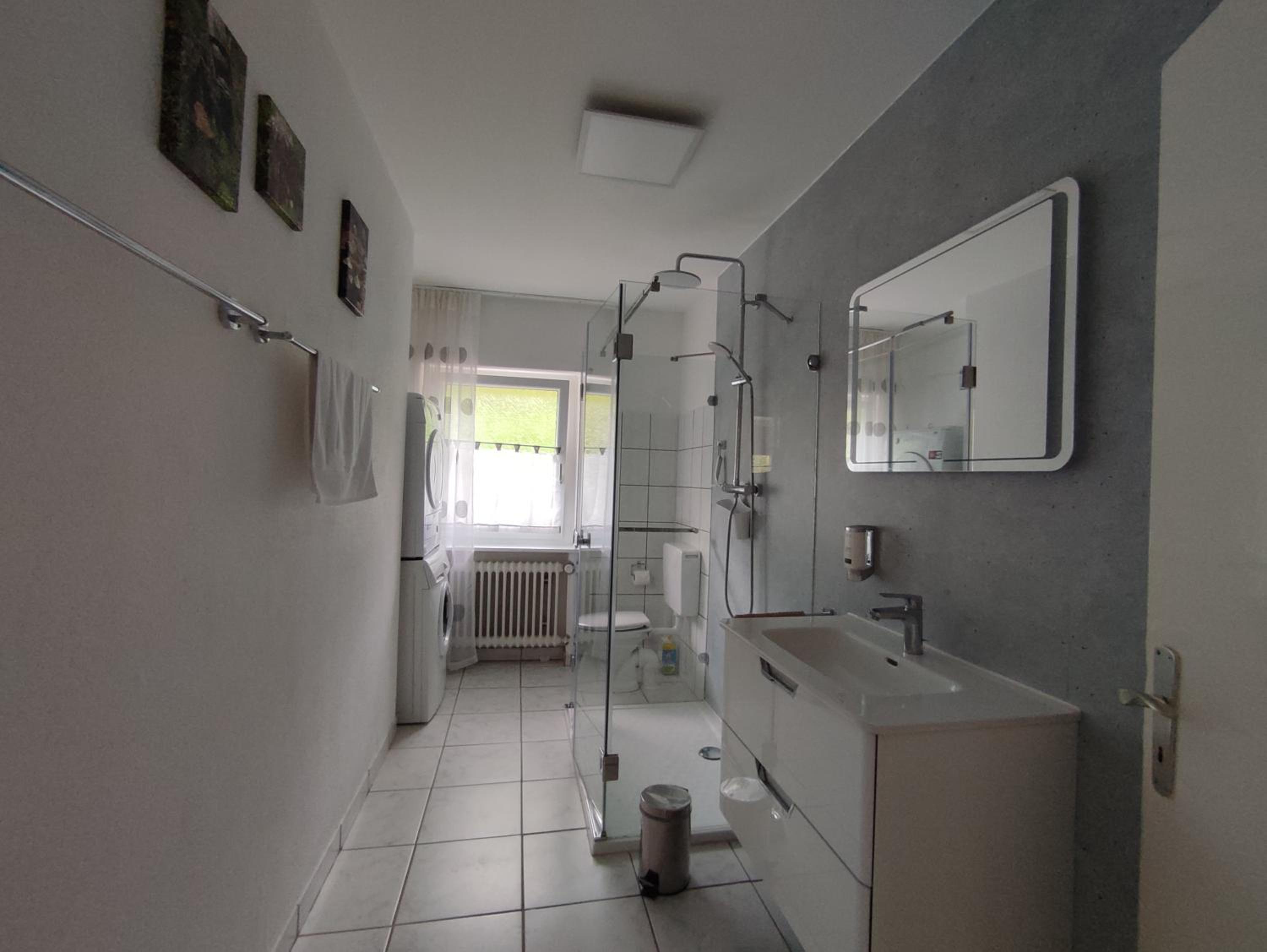 Steepleview House, Schwarzwaldblick Apartment - spacious & peaceful