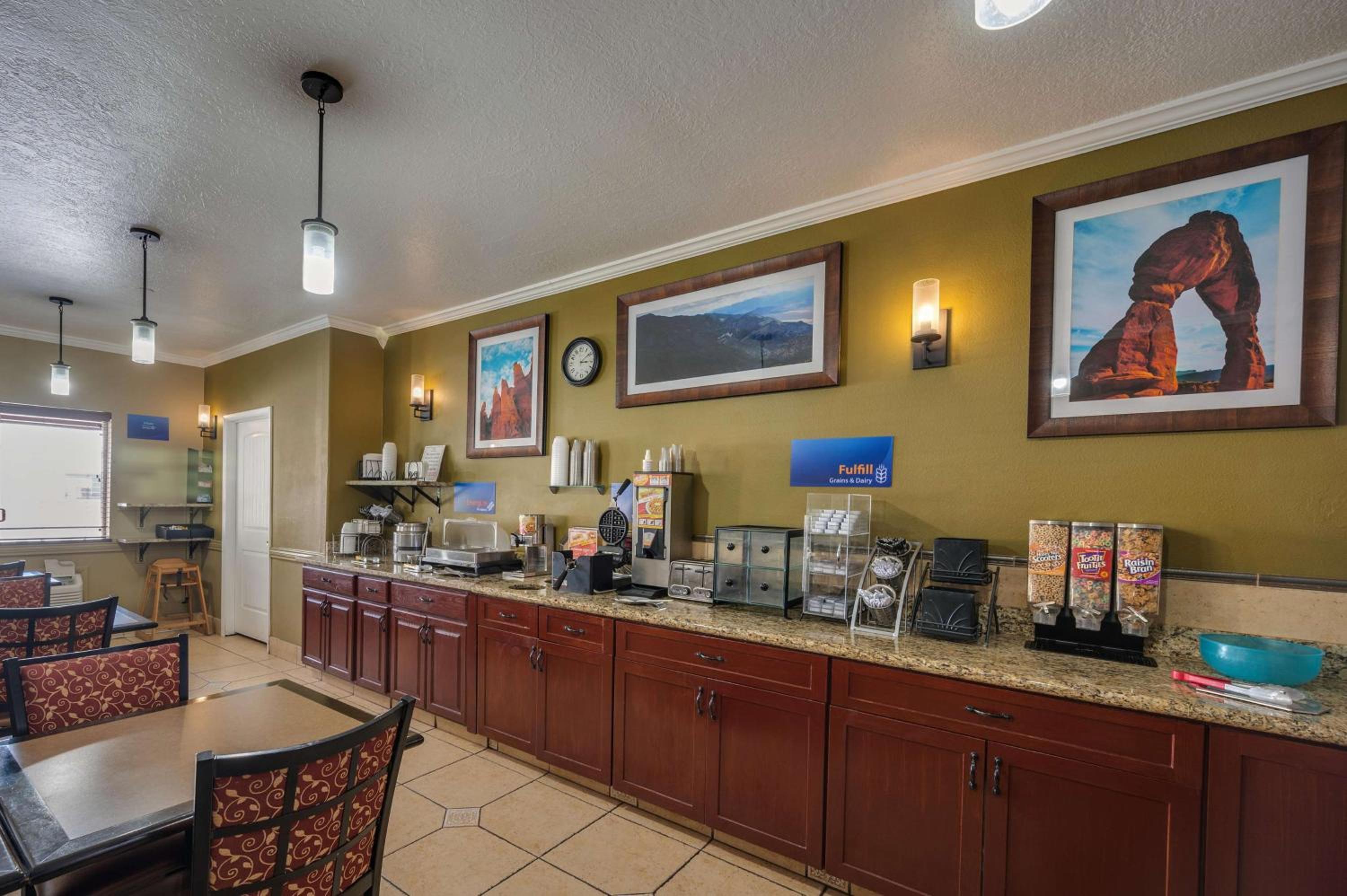 Richfield Vacations - Best Western Richfield Inn - Property Image 5