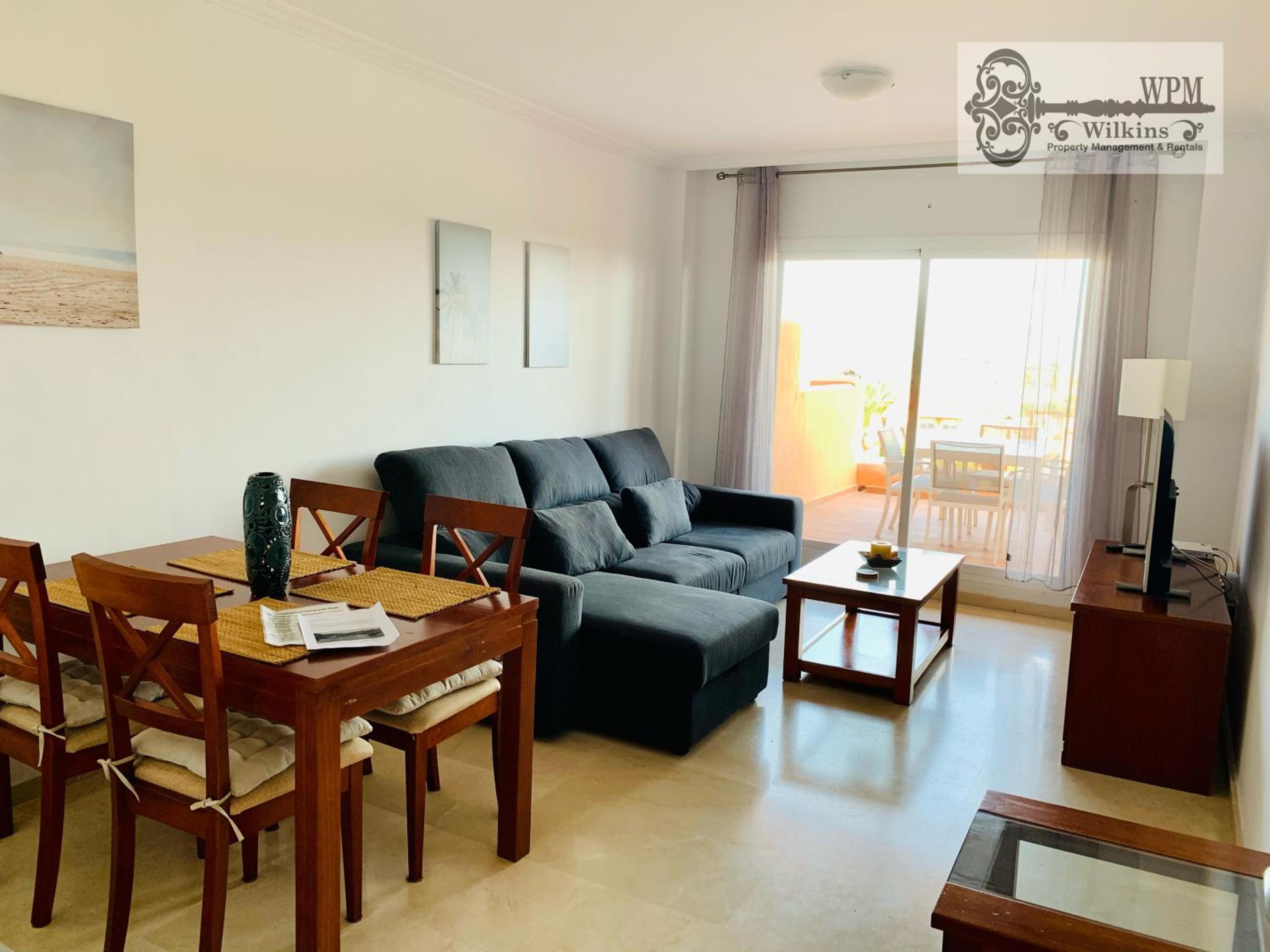 Seaview 2 Bed Apartment Sleeps 4 - Terrace - Pool view 2