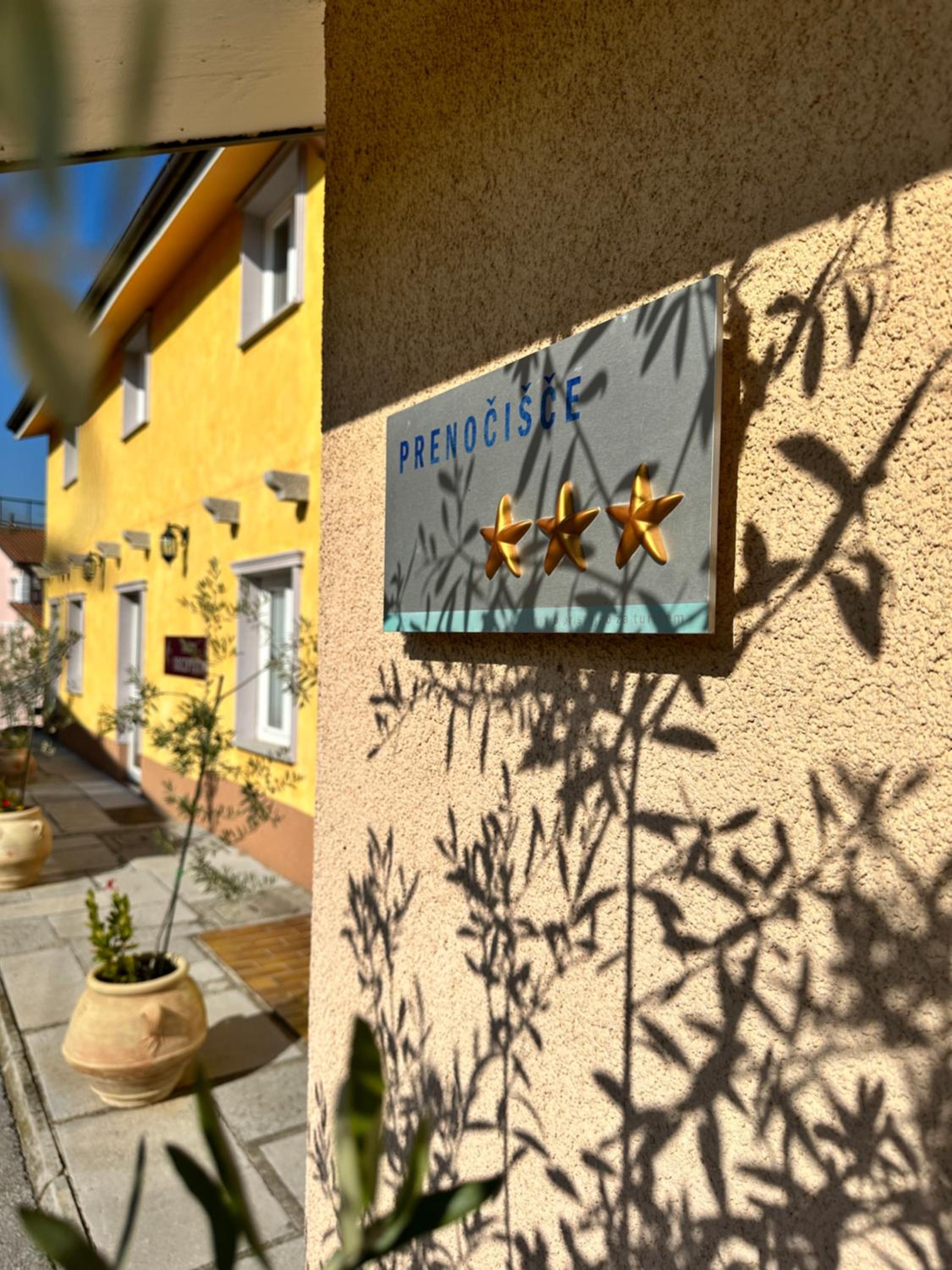 Hotel Grahor Depandance - Image 1