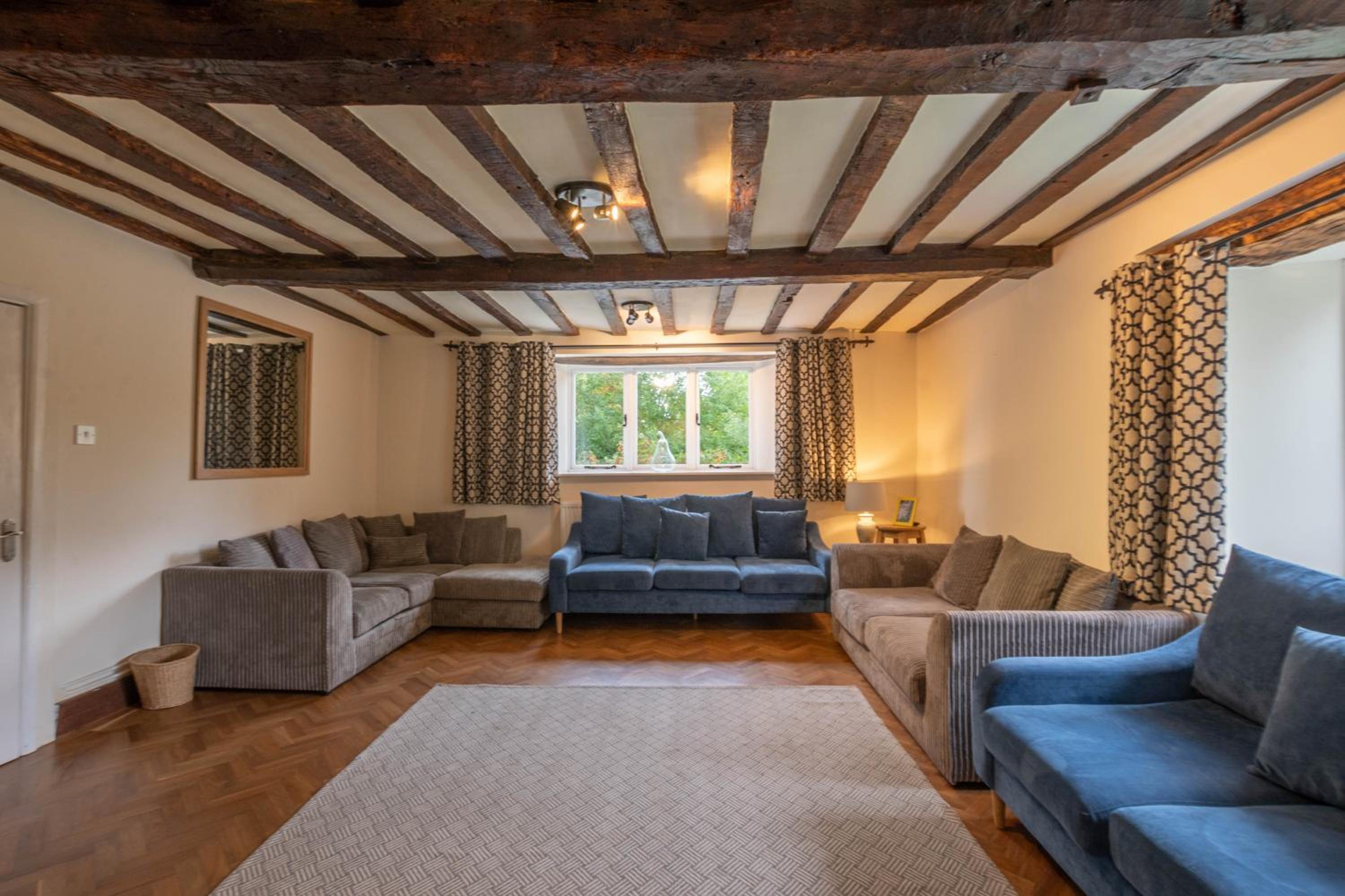 Little Cowarne Court