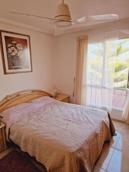 Magnifico chalet adosado en Torrevieja, Alicante.