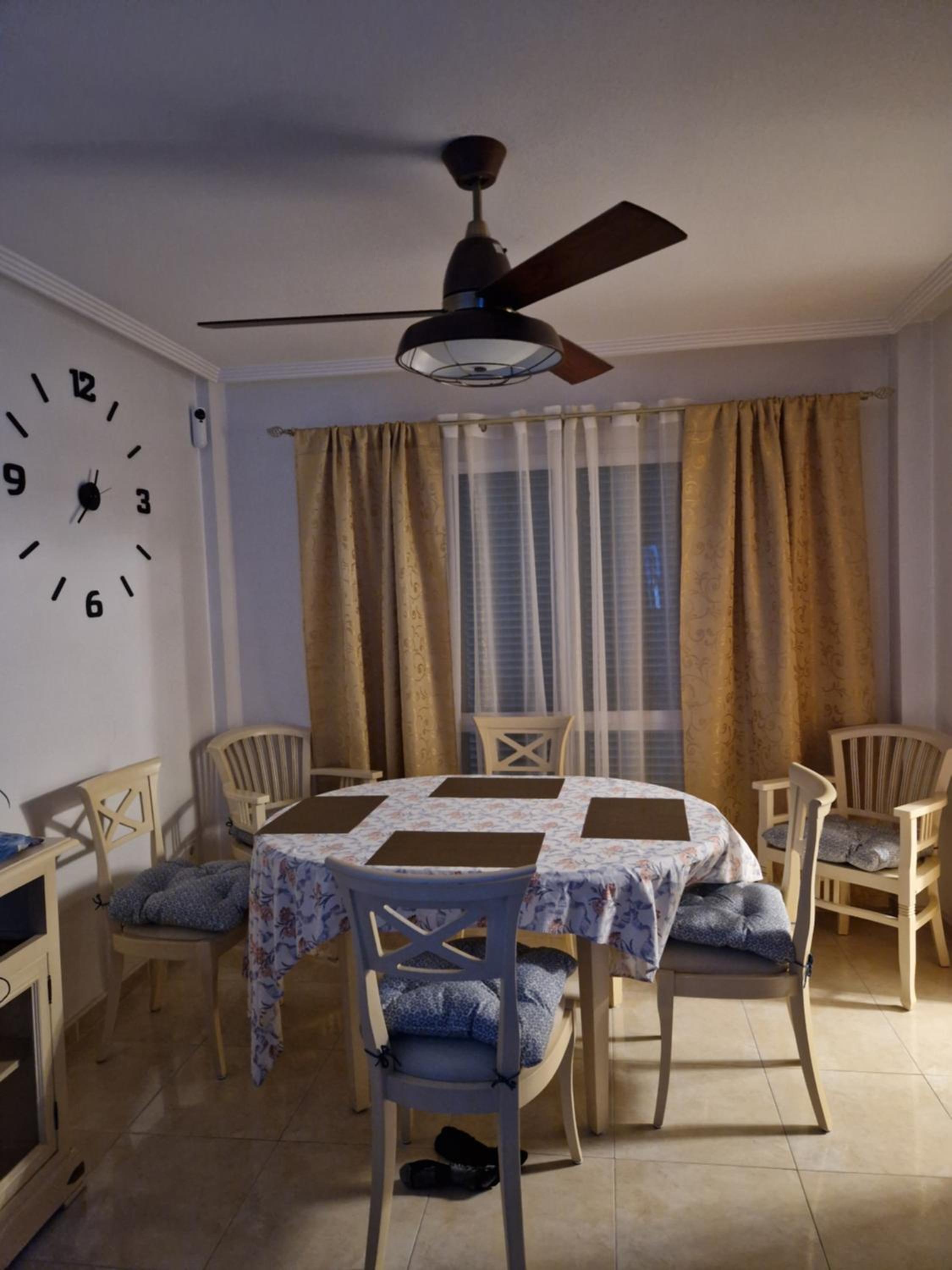 Magnifico chalet adosado en Torrevieja, Alicante.